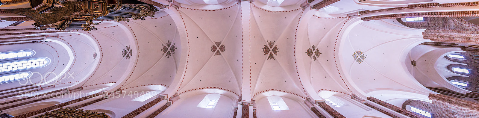 Sony SLT-A55 (SLT-A55V) sample photo. Cathedral ceiling photography