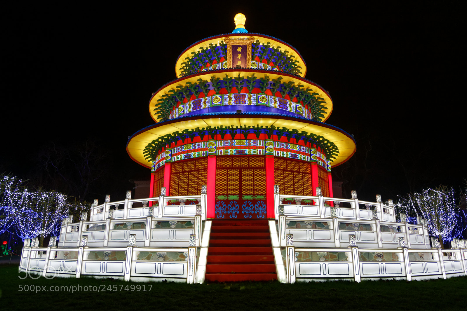 Canon EOS 6D + Canon EF 24-105mm F4L IS USM sample photo. Chinese lanterns festival photography