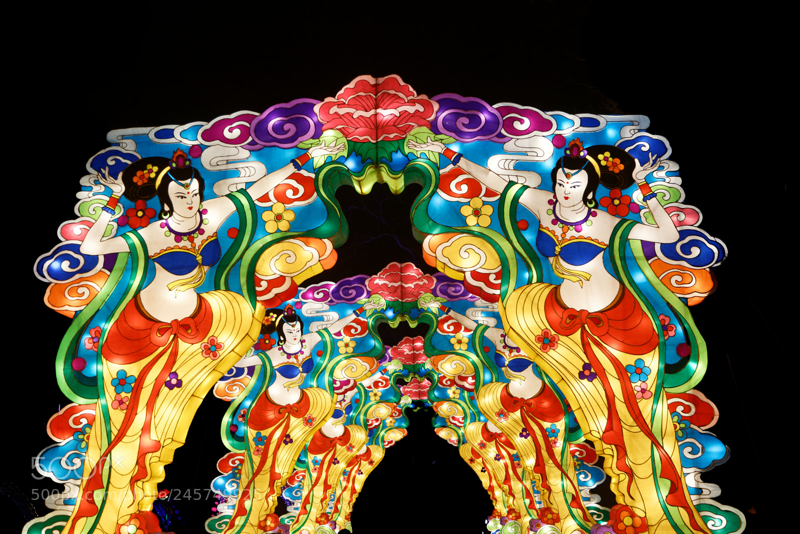 Canon EOS 6D + Canon EF 24-105mm F4L IS USM sample photo. Chinese lanterns festival photography