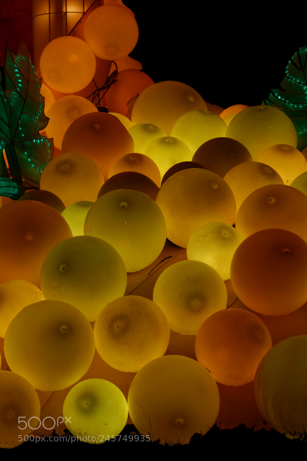 Canon EOS 6D + Canon EF 24-105mm F4L IS USM sample photo. Chinese lanterns festival photography
