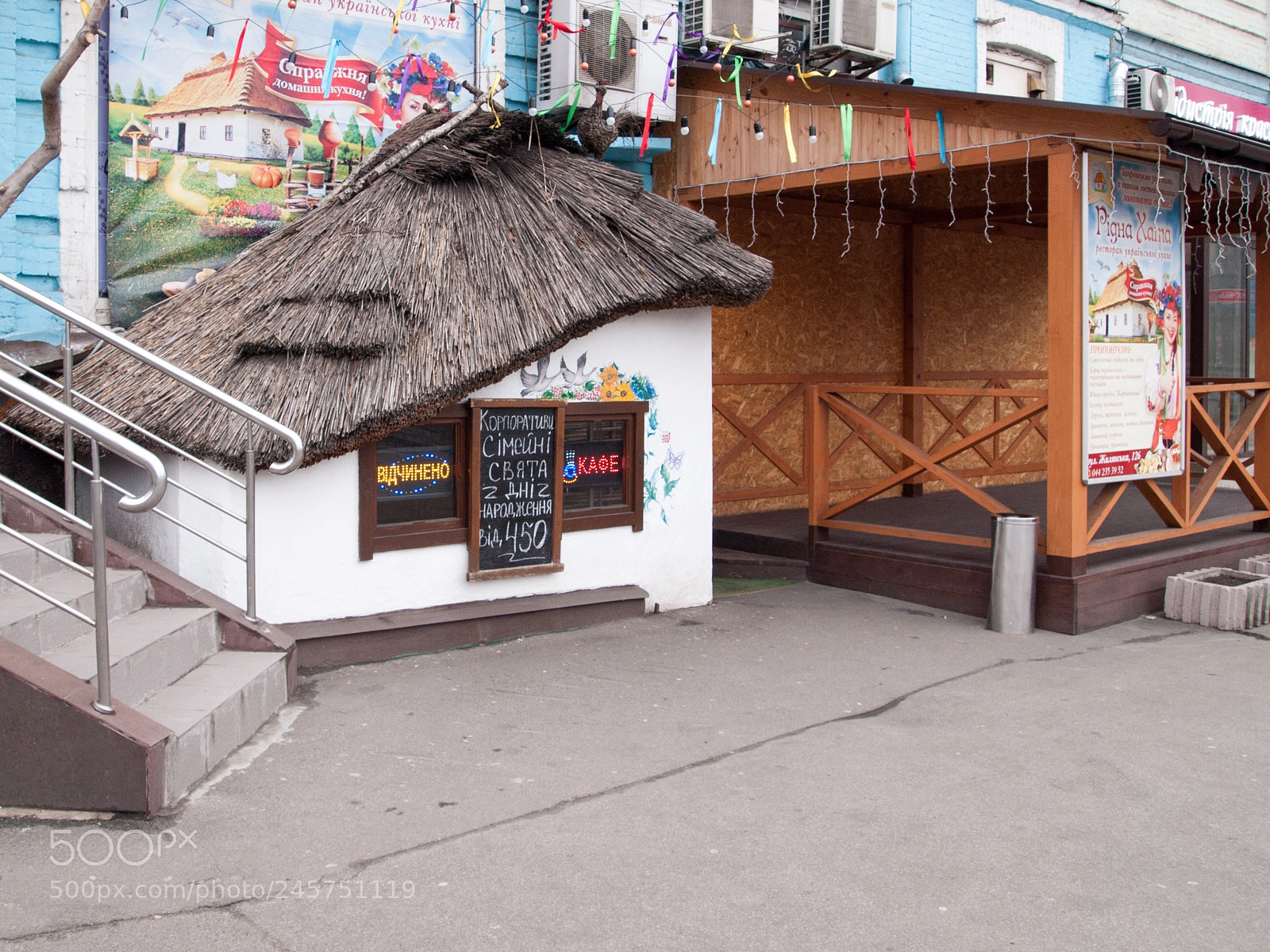 Olympus PEN E-P1 sample photo. Ukrainian caffe in kyiv photography