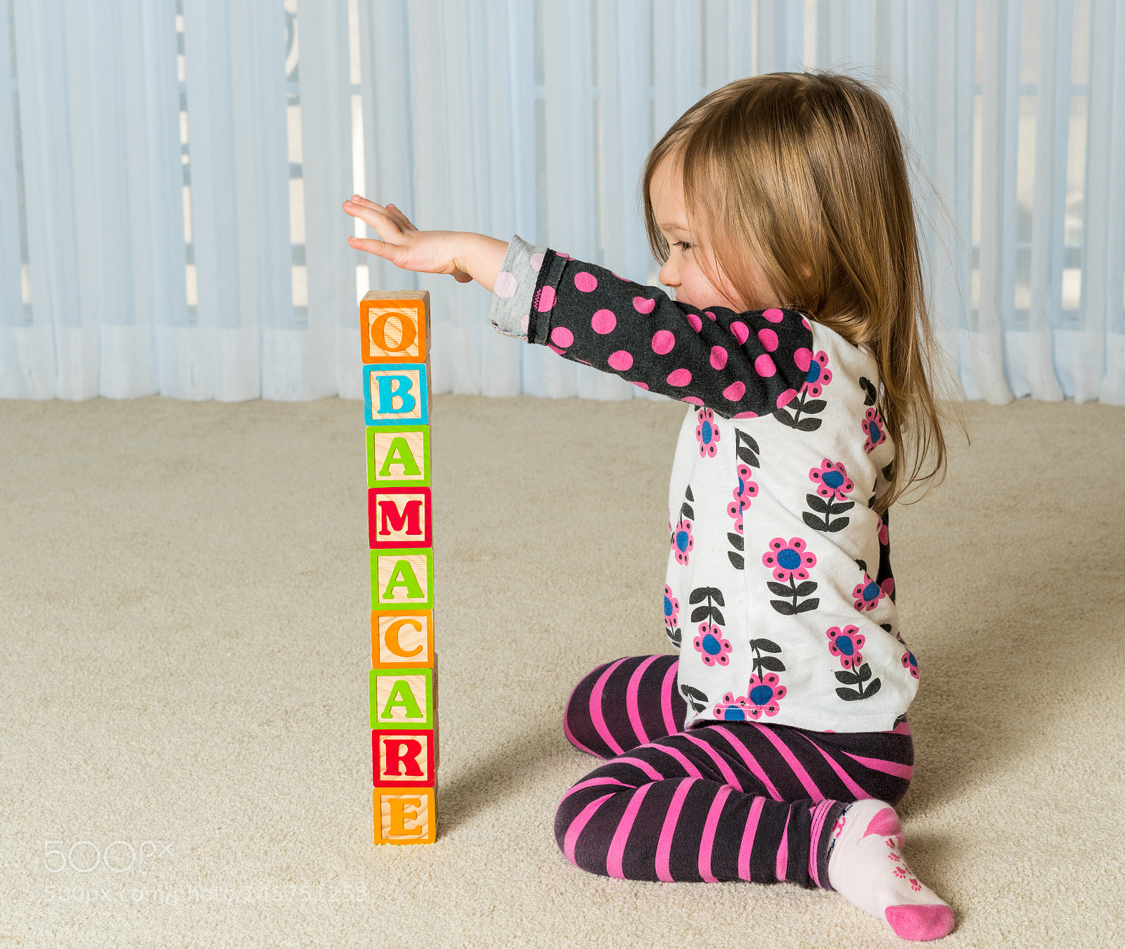 Sony a7R II sample photo. Young girl creating obamacare photography