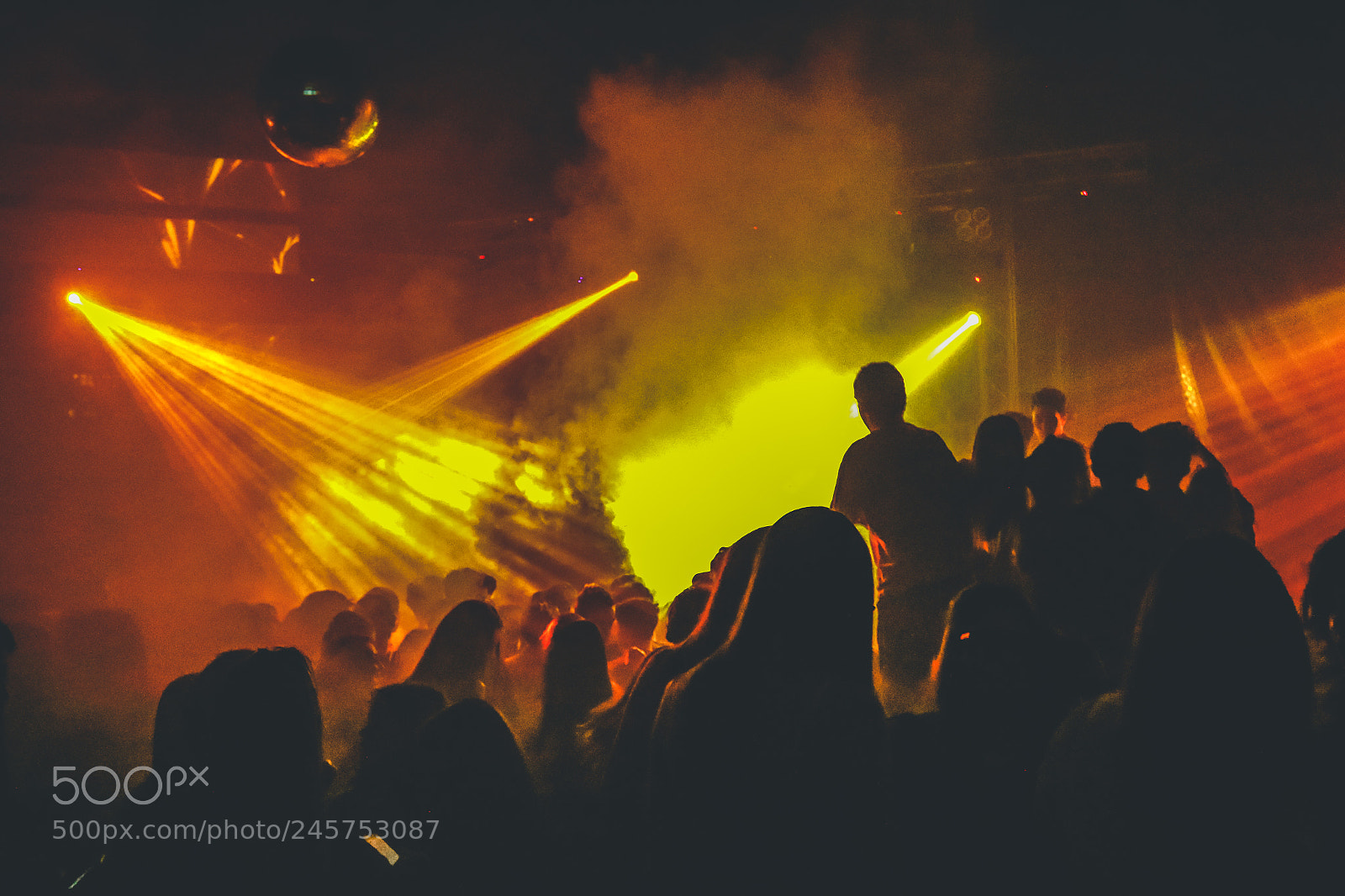 Canon EOS 7D Mark II sample photo. Party photography