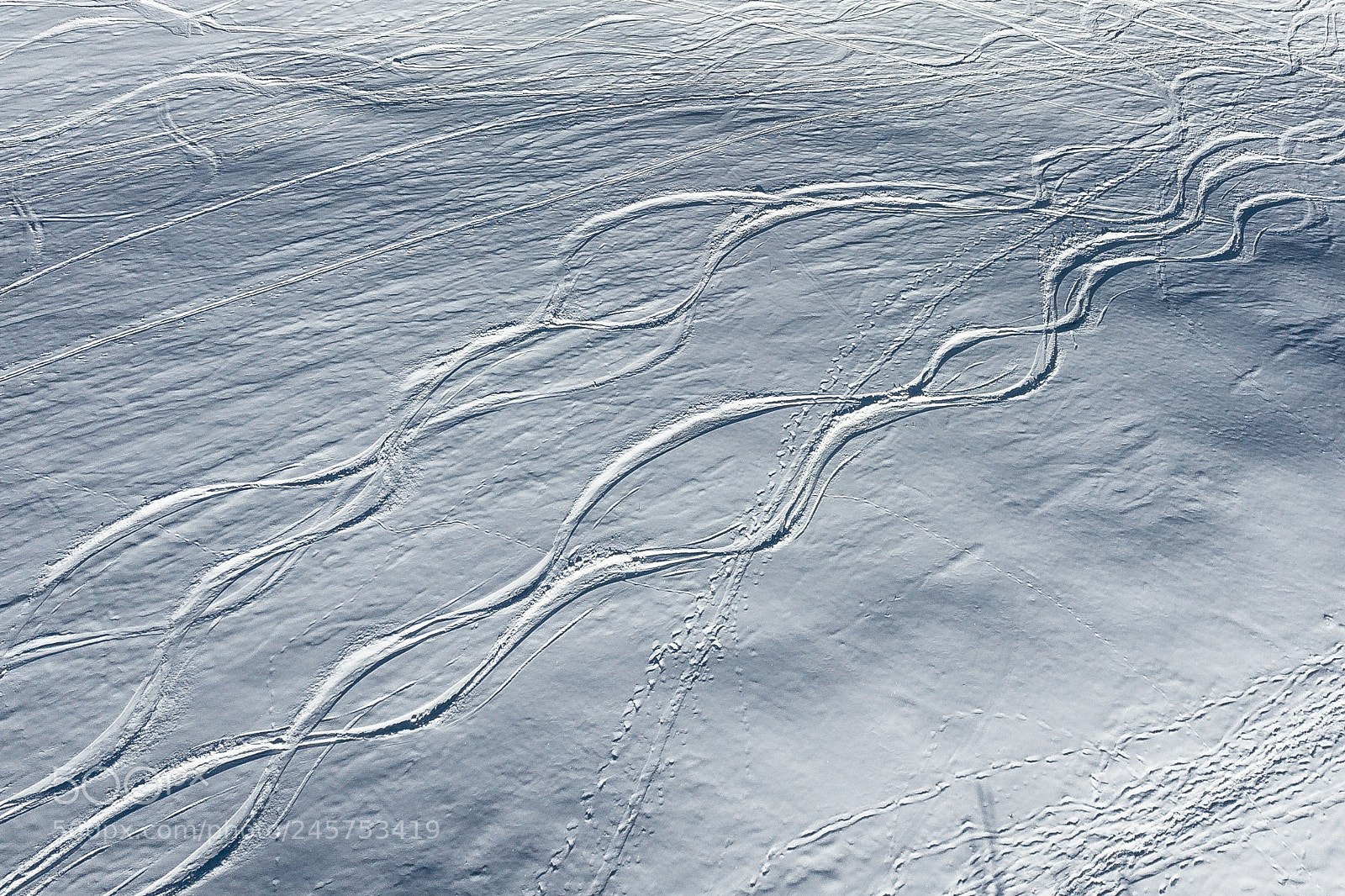 DJI FC220 sample photo. Tracks photography
