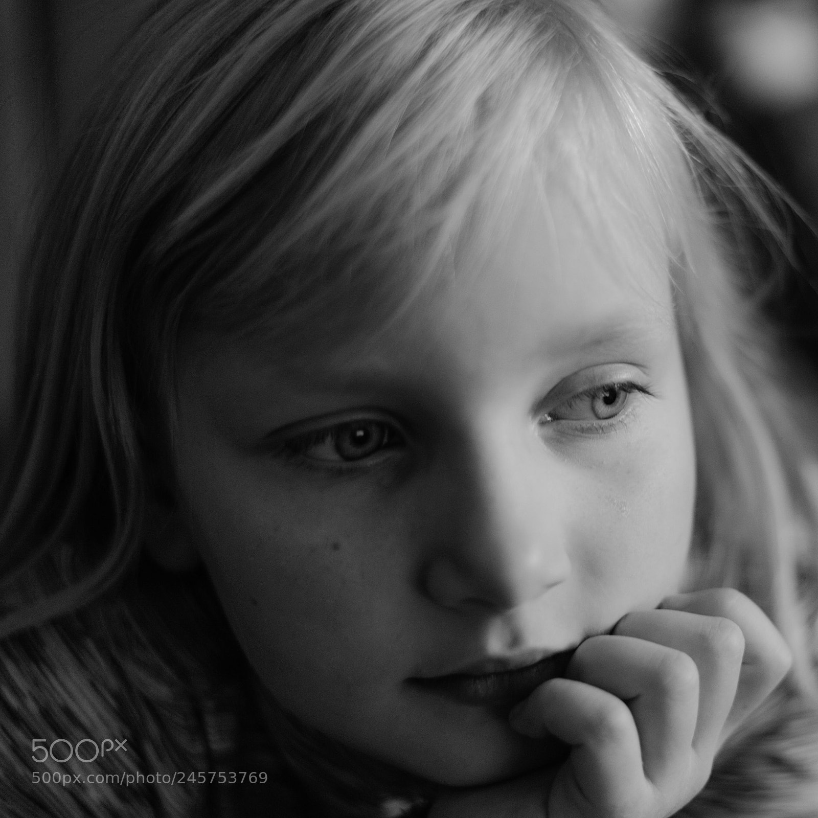 Nikon D700 sample photo. Watching tv photography