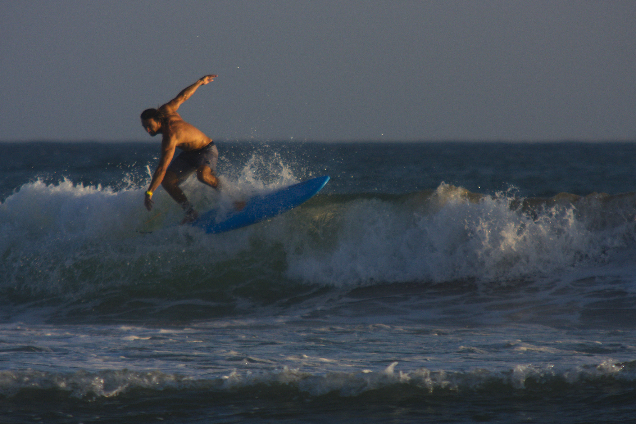 Canon EOS 40D sample photo. Evening surf photography