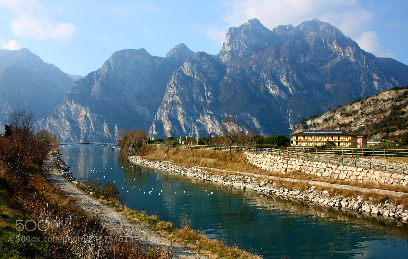 Canon EOS 1000D (EOS Digital Rebel XS / EOS Kiss F) sample photo. Lago di garda photography