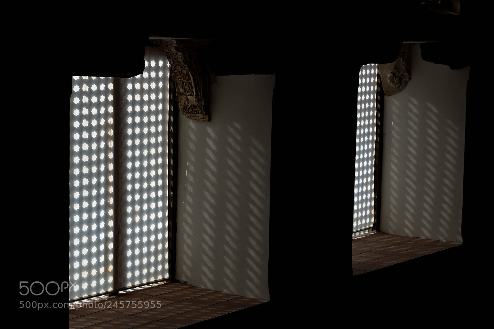 Fujifilm X-T10 sample photo. Window shadow photography