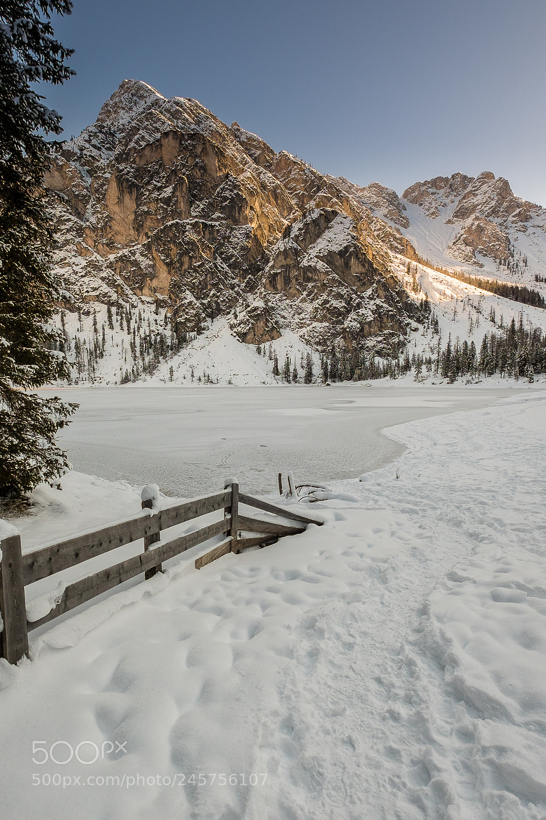 Fujifilm X-T1 sample photo. Lago innevato photography