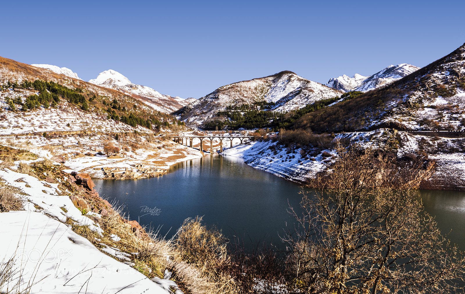 Sony SLT-A68 sample photo. Embalse de barrios de photography