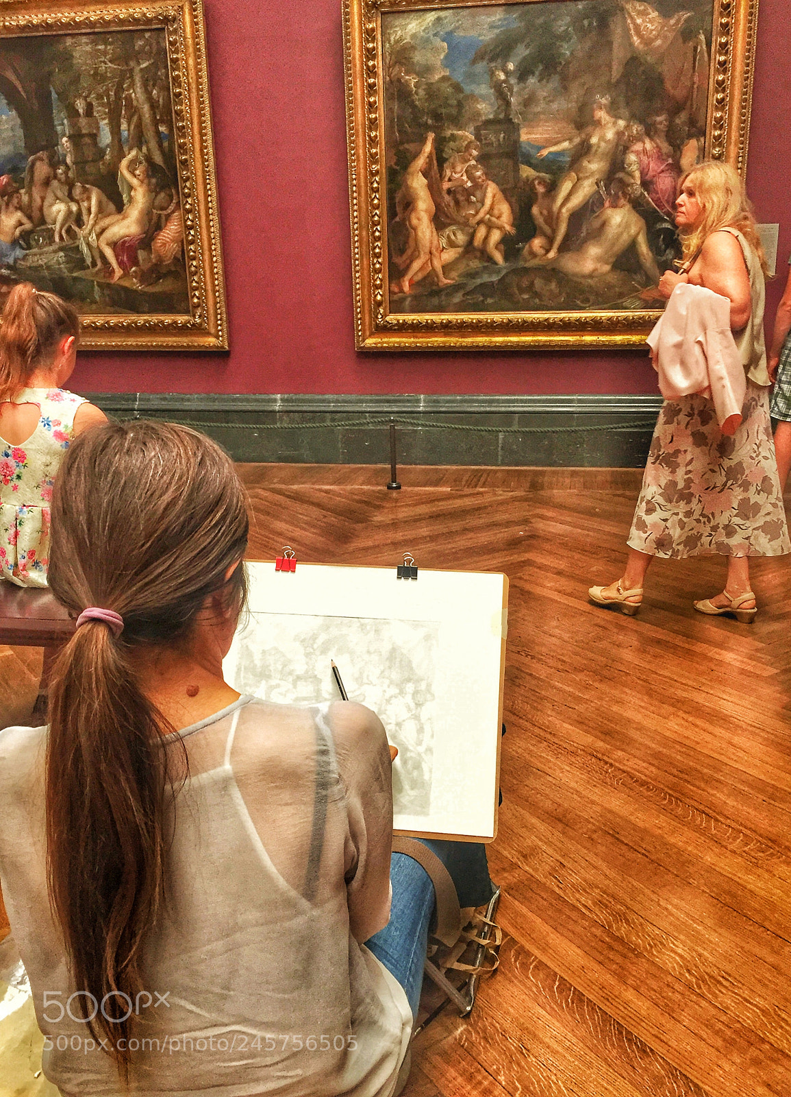 Apple iPhone 6 sample photo. At london museum. london photography