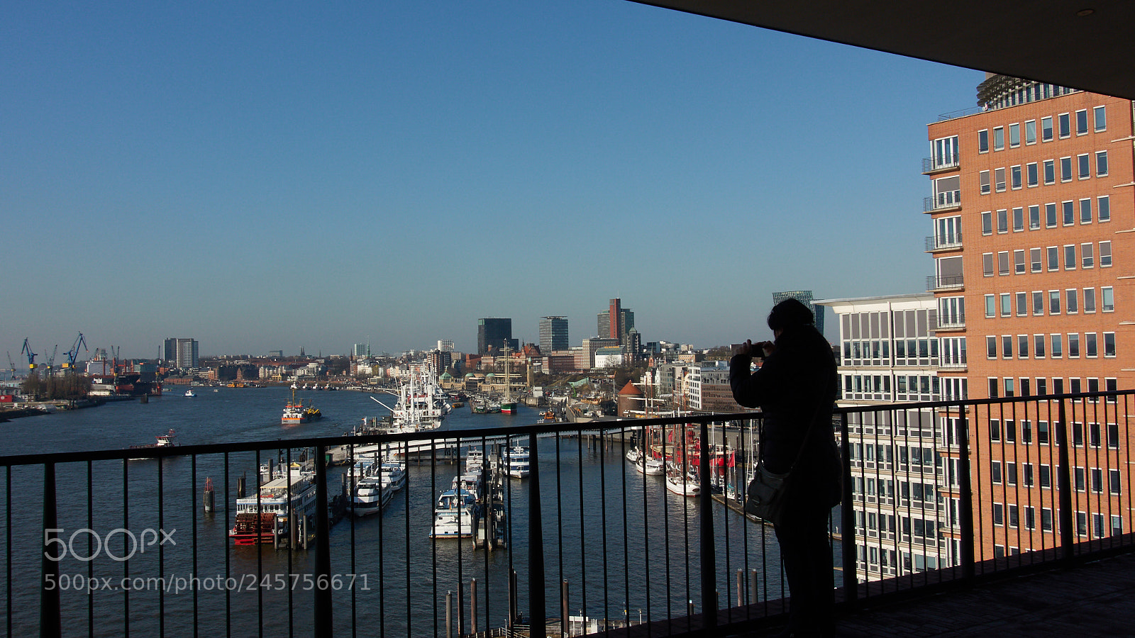 Sony DSC-RX100M5 sample photo. Hambug hafencity photography