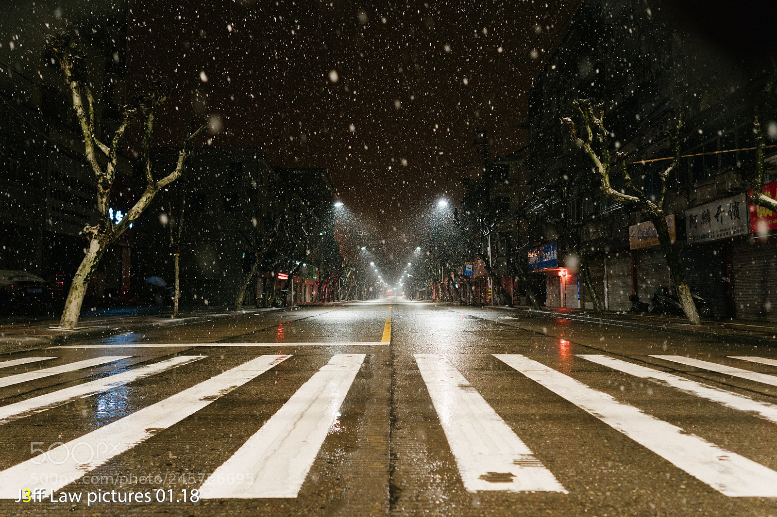 Sony a9 sample photo. Snowing photography