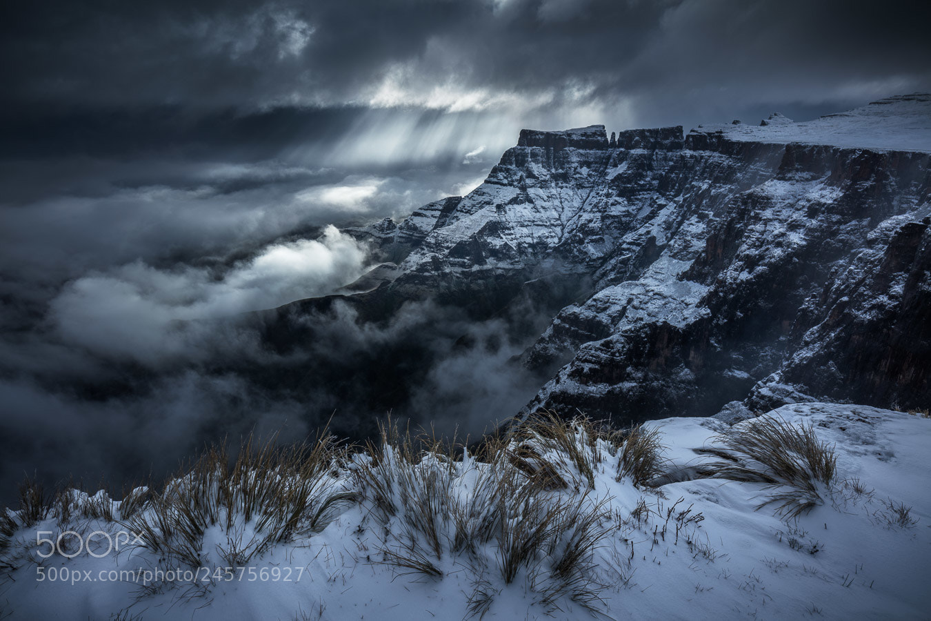 Canon EOS 5DS R sample photo. Drakensberg winter drama photography