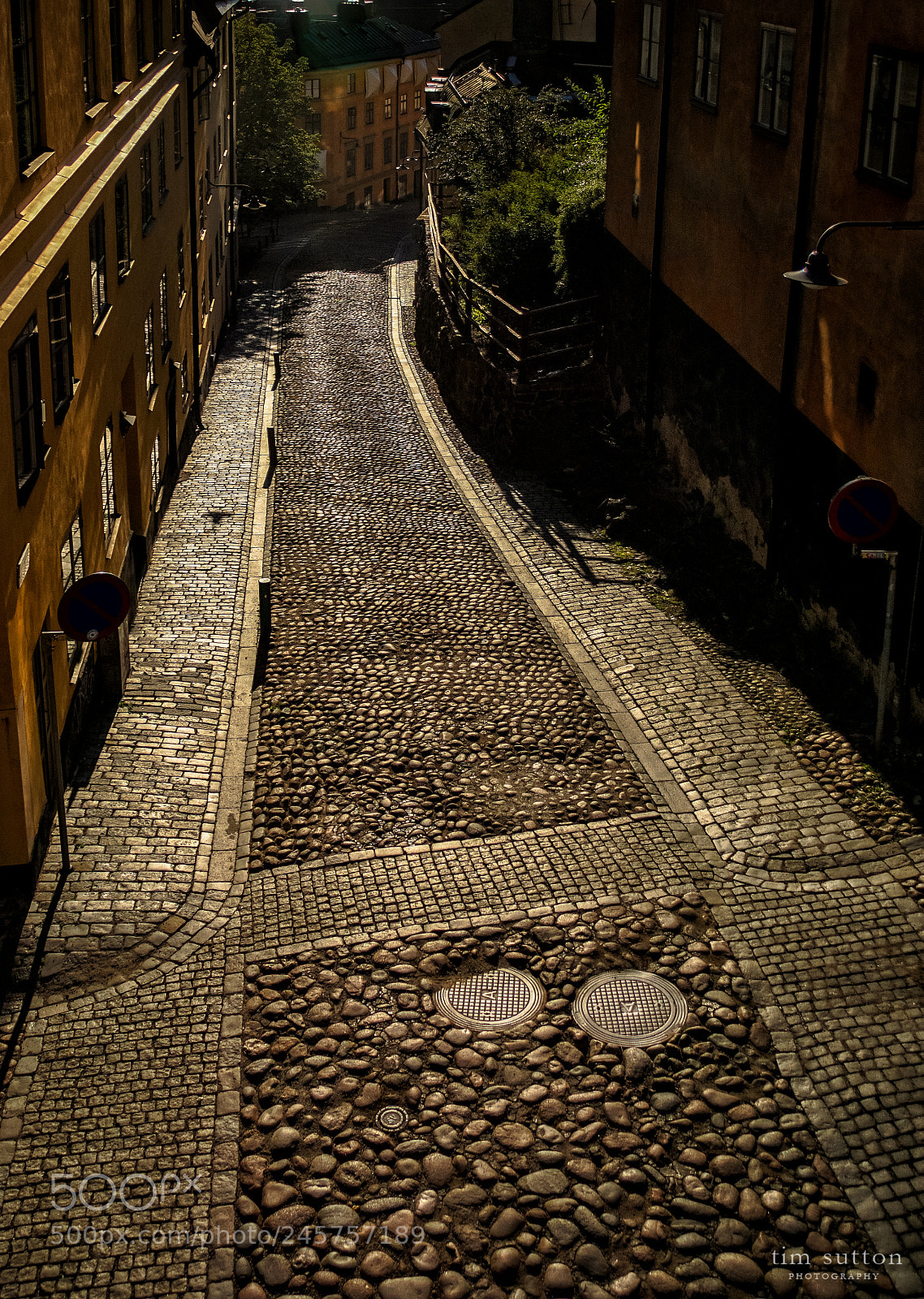Sony ILCA-77M2 sample photo. Stockholm cobblestones photography