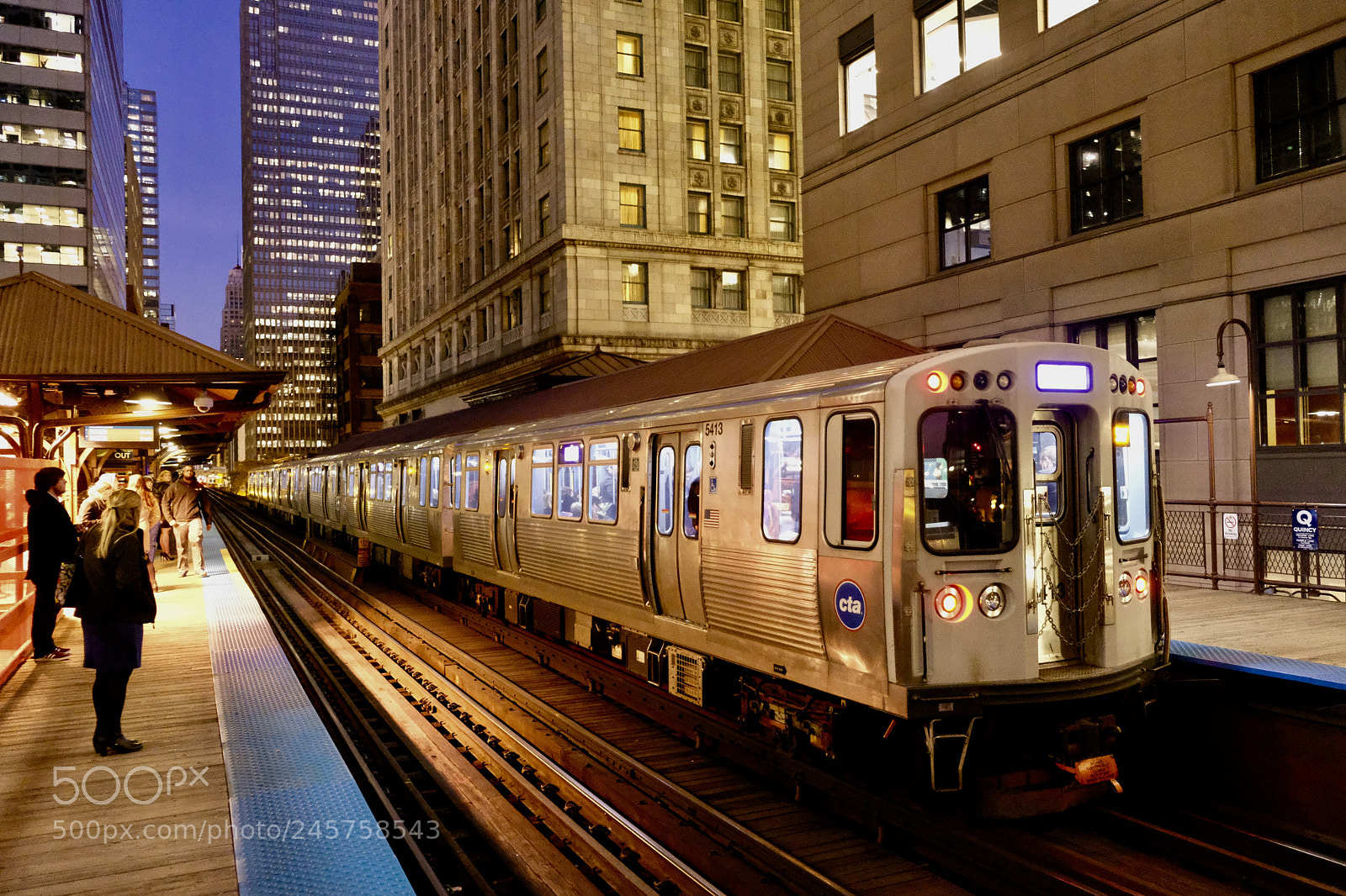Fujifilm X-T2 sample photo. Cta brown line photography