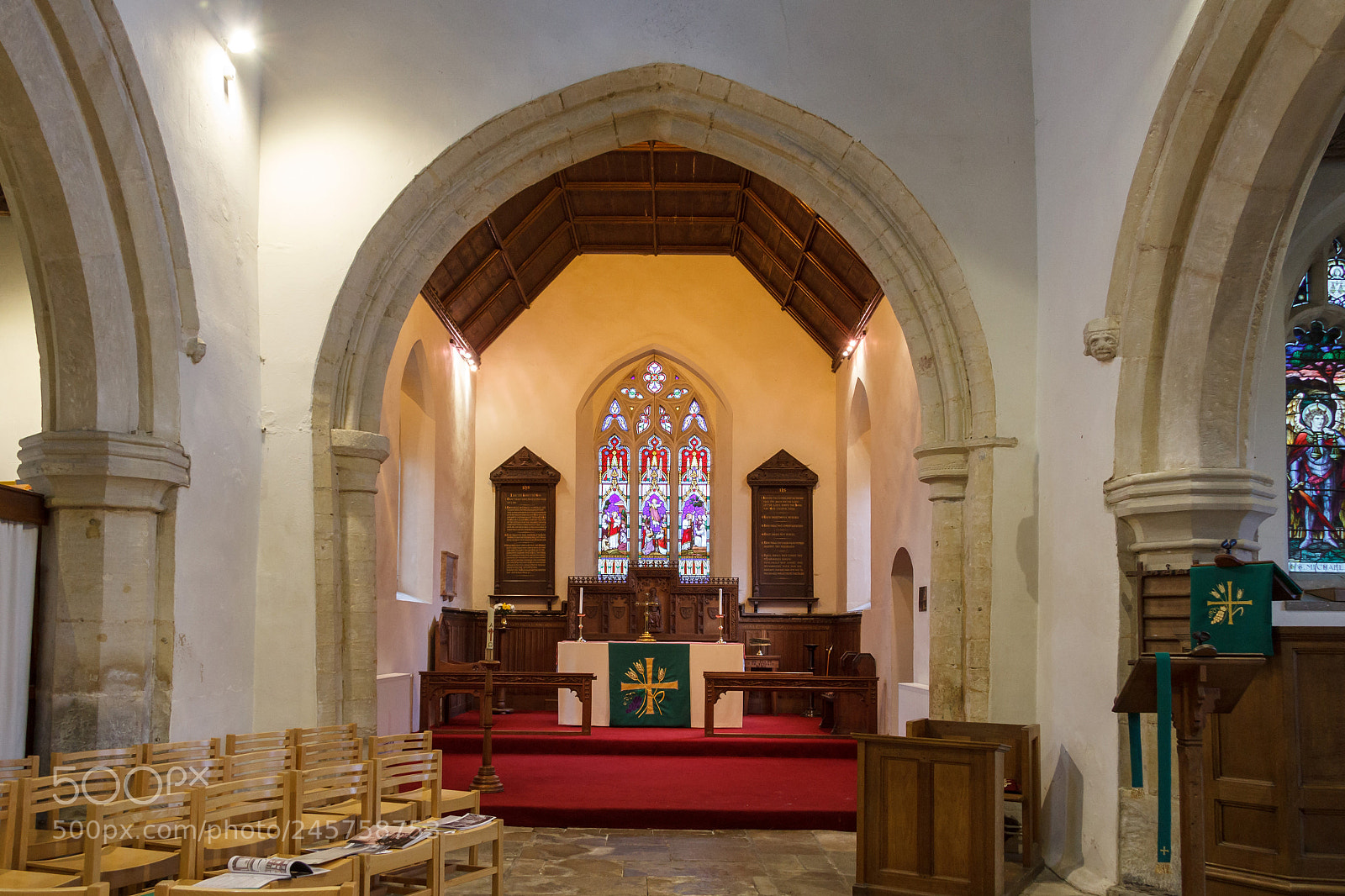 Canon EOS 1200D (EOS Rebel T5 / EOS Kiss X70 / EOS Hi) sample photo. Img chancel and altar photography