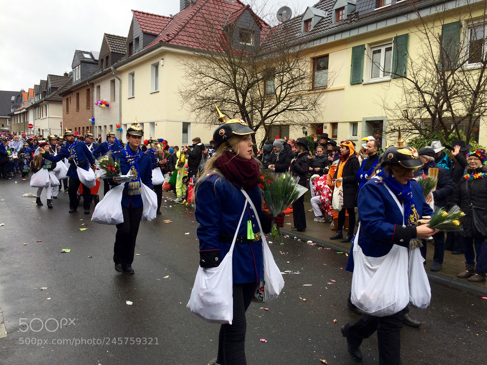 Apple iPhone 5s sample photo. Local carnival parade photography