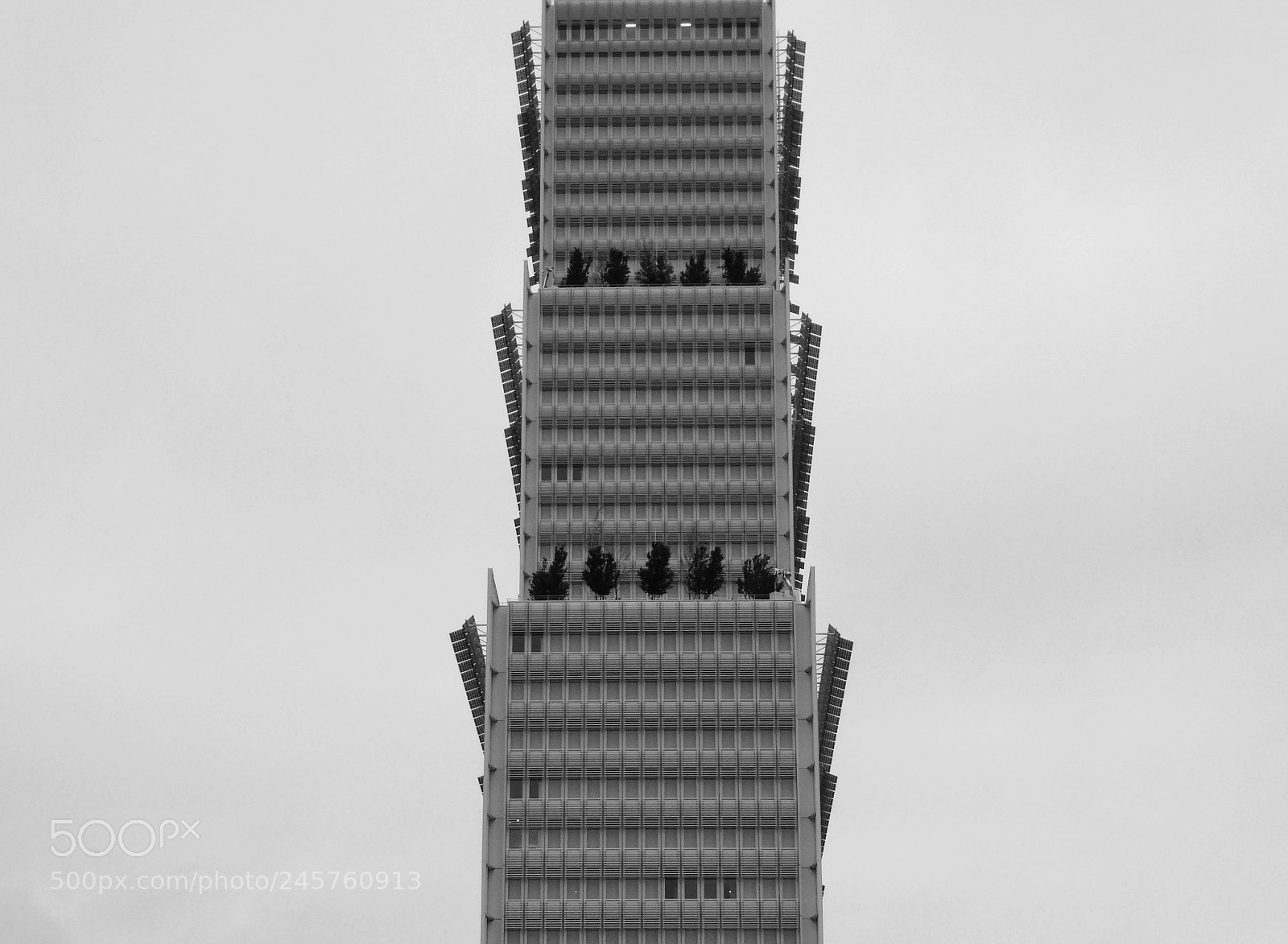 Panasonic Lumix DMC-ZS40 (Lumix DMC-TZ60) sample photo. Palais de justice s photography