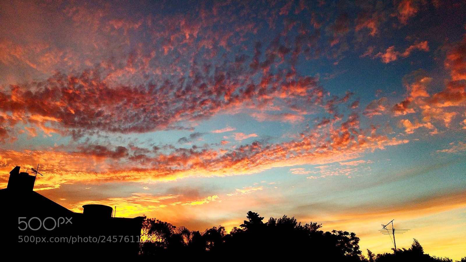 Motorola MotoG3 sample photo. Popcorn sky photography