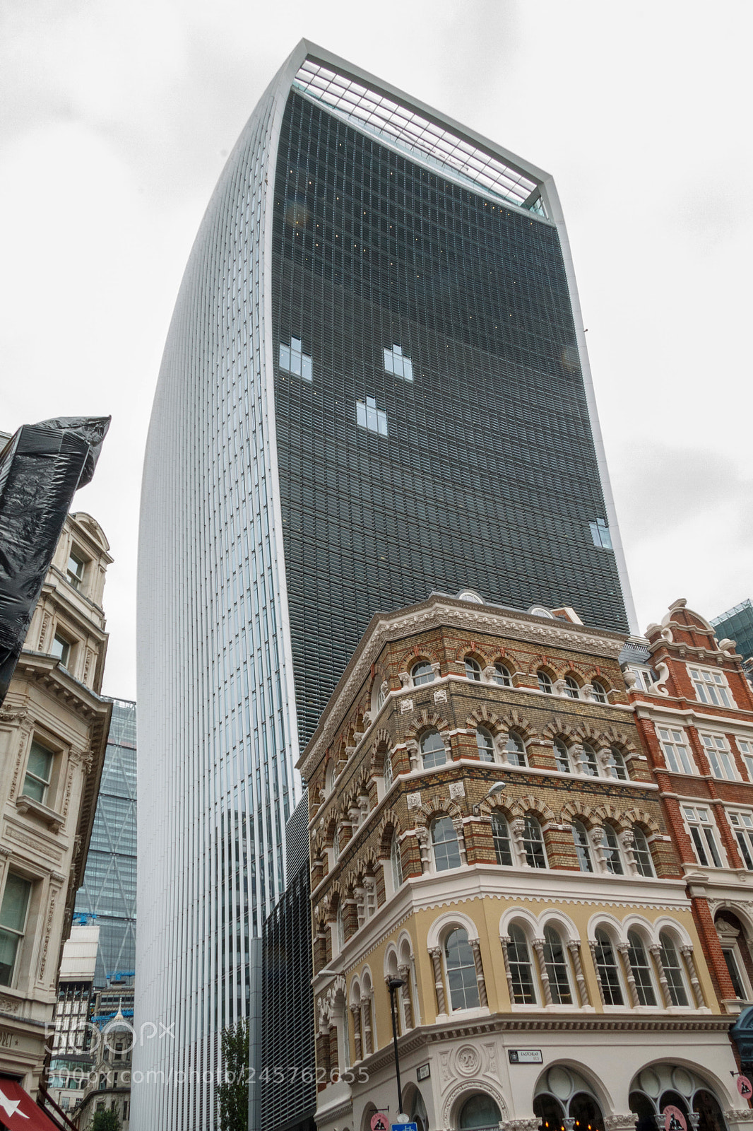 Canon EOS 1100D (EOS Rebel T3 / EOS Kiss X50) sample photo. The walkie talkie building photography