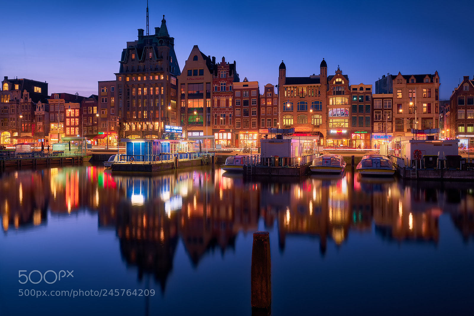 Fujifilm X-T2 sample photo. View on damrak, amsterdam 2018 photography