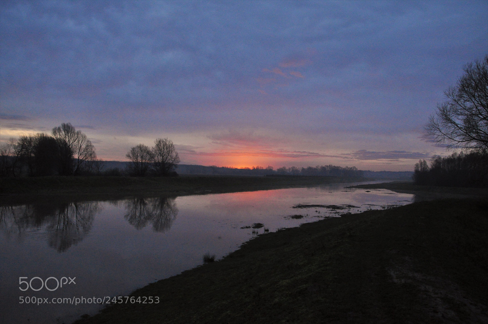 Nikon D90 sample photo. Cloudy sunrise photography