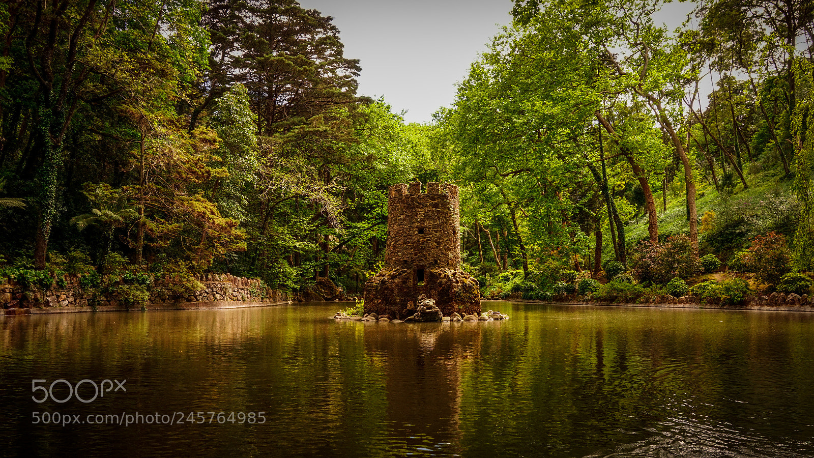 Sony Alpha a5000 (ILCE 5000) sample photo. Castel tower in a photography