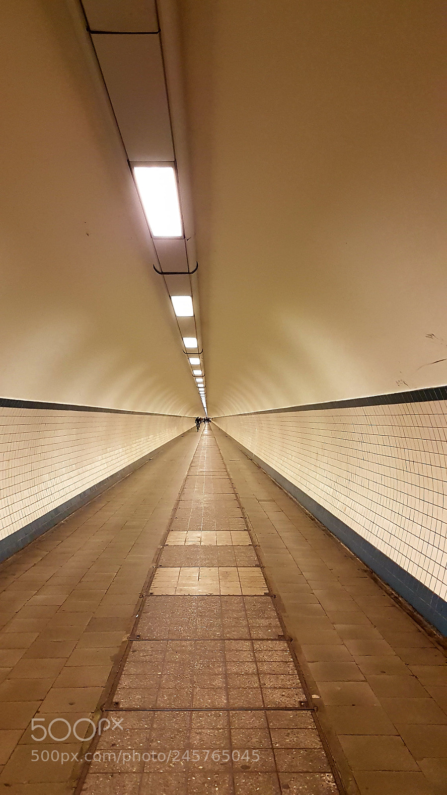 Samsung Galaxy S7 Edge sample photo. Vanishing point photography