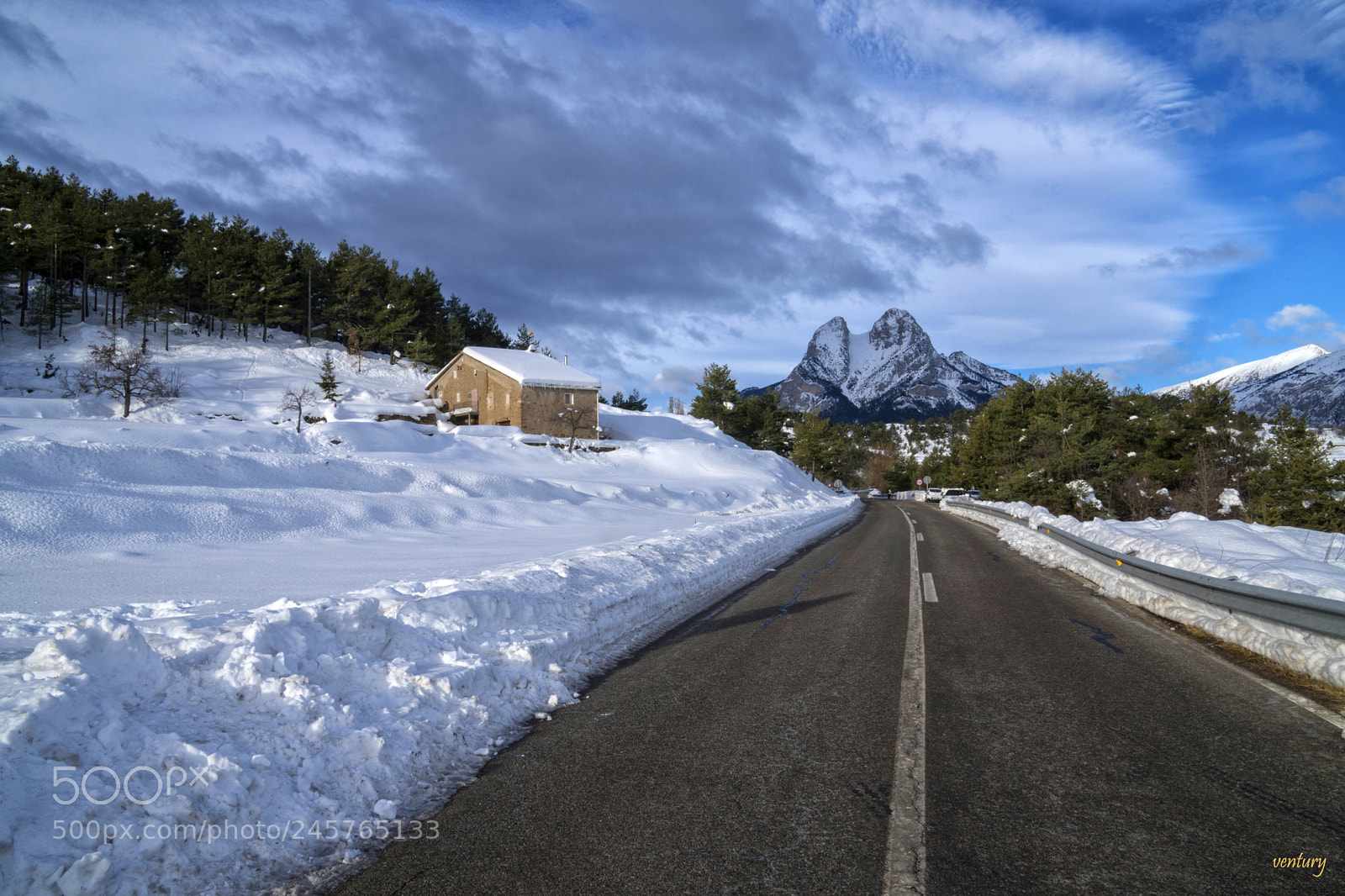 Sony a6500 sample photo. Sky,snow and mountain photography