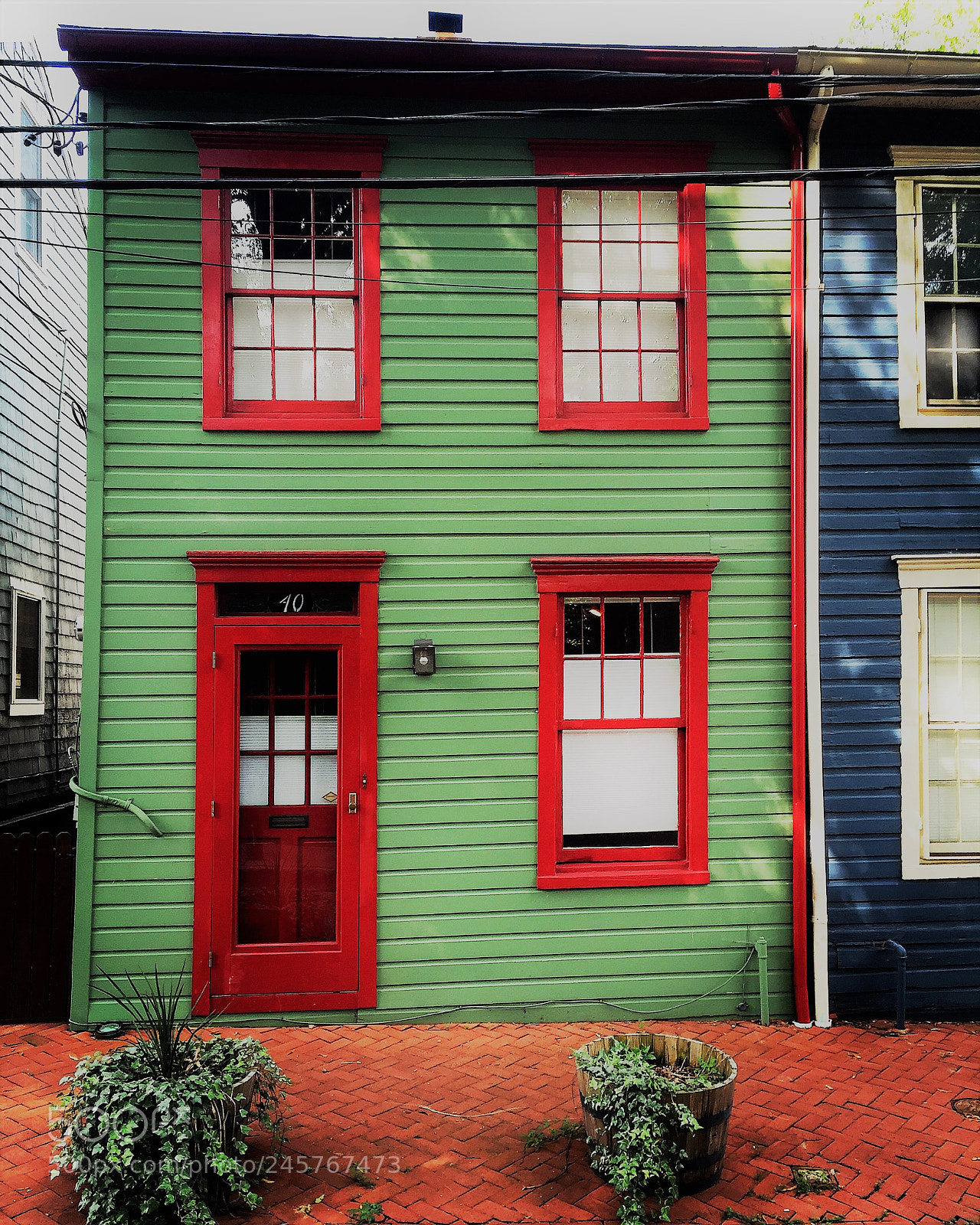 Apple iPhone 6 sample photo. Annapolis row house photography