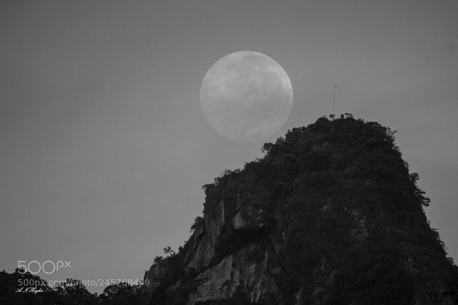 Sony SLT-A77 sample photo. Super moon setting in photography