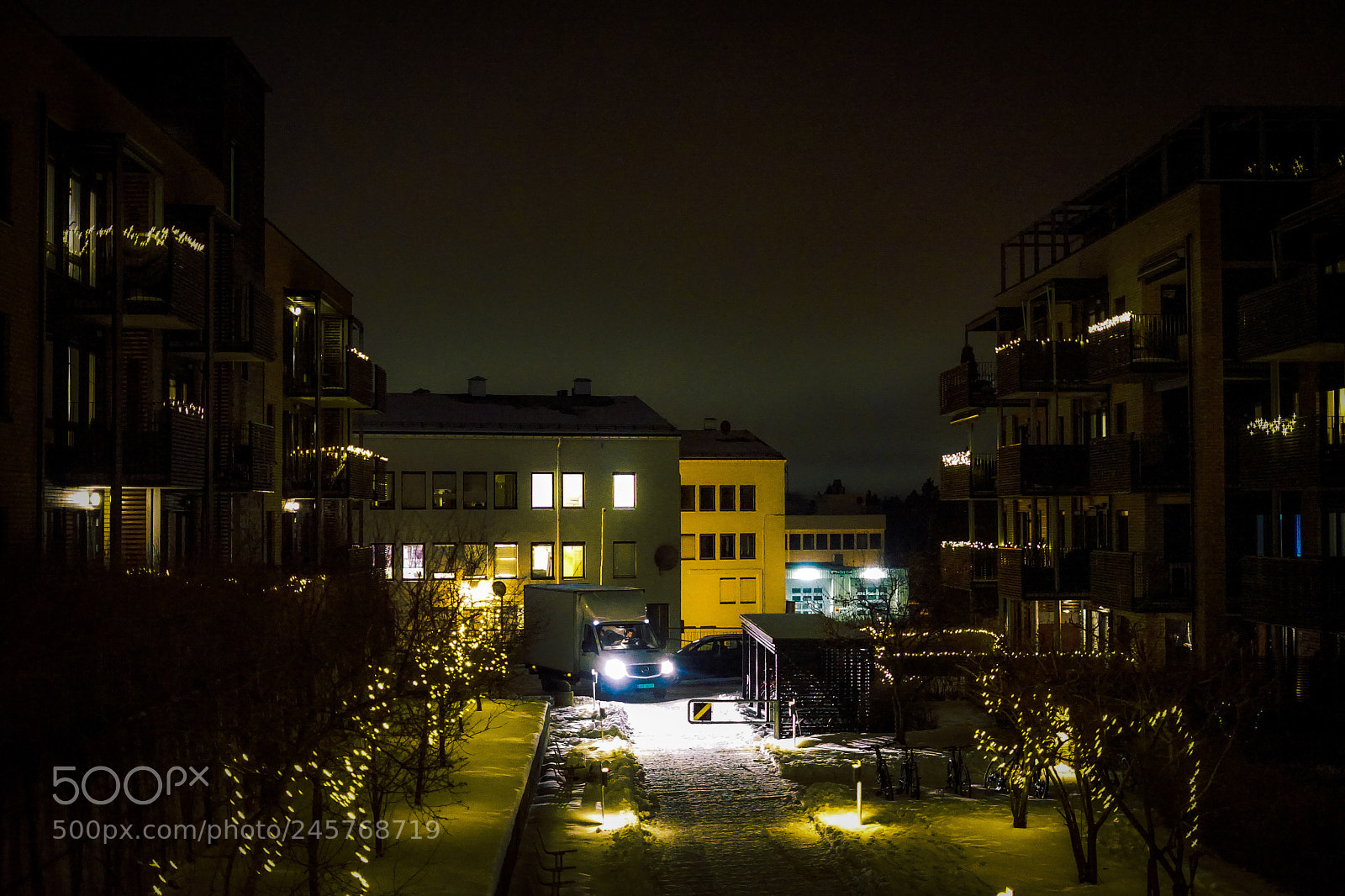 Sony a7 II sample photo. "walk sleepwalker 09" photography