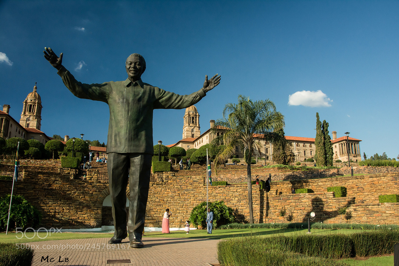 Nikon D7100 sample photo. Nelson mandela's statue photography
