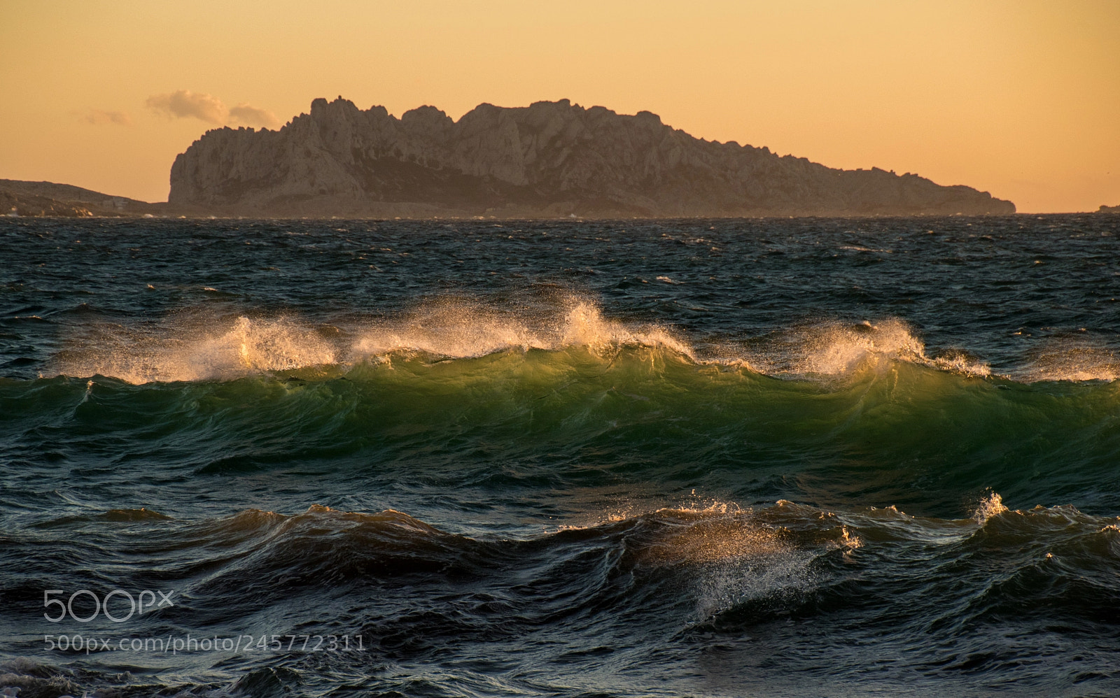 Nikon D5500 sample photo. Wave in a sunset photography