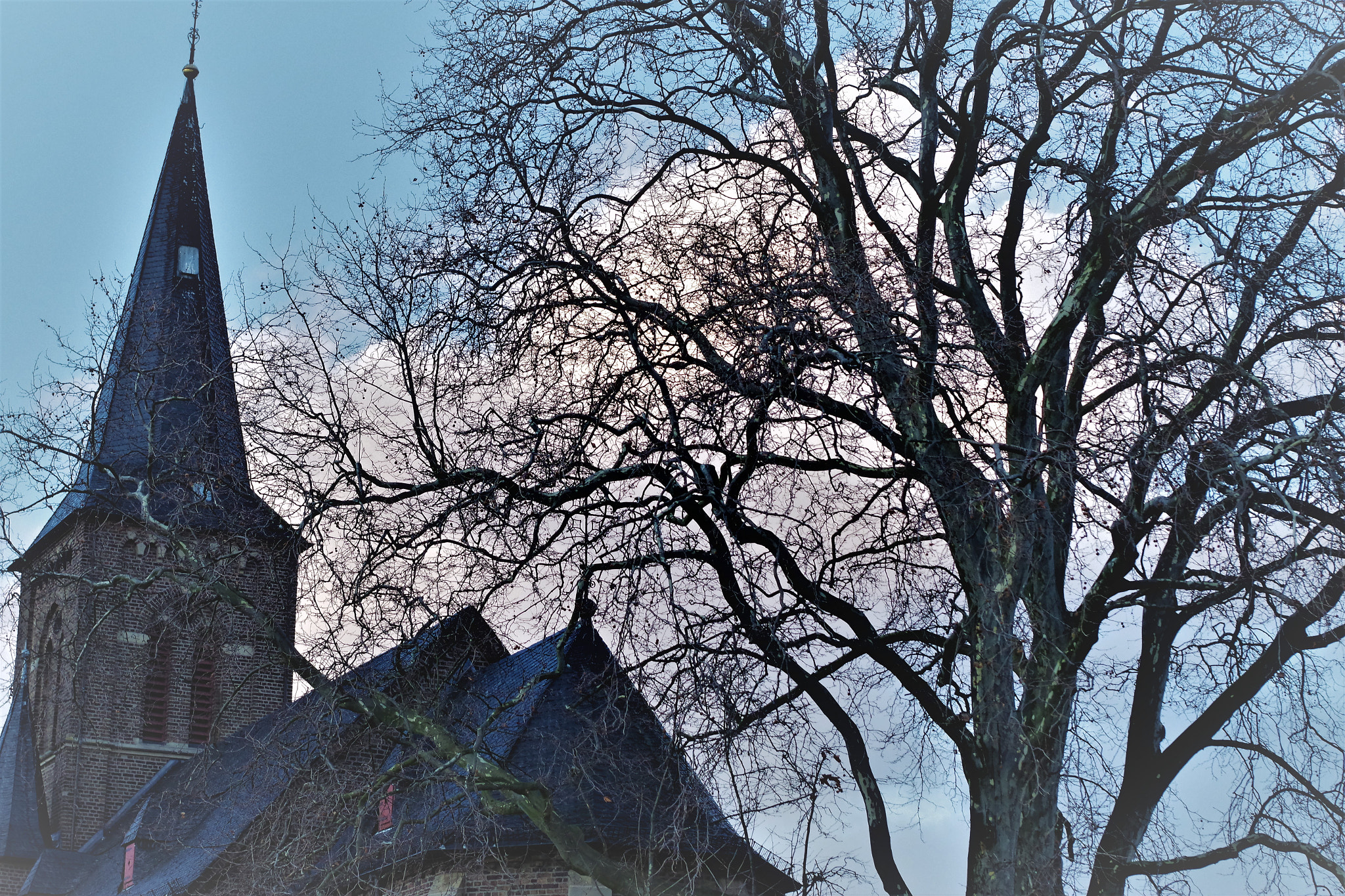 Pentax K-S2 sample photo. Village church photography