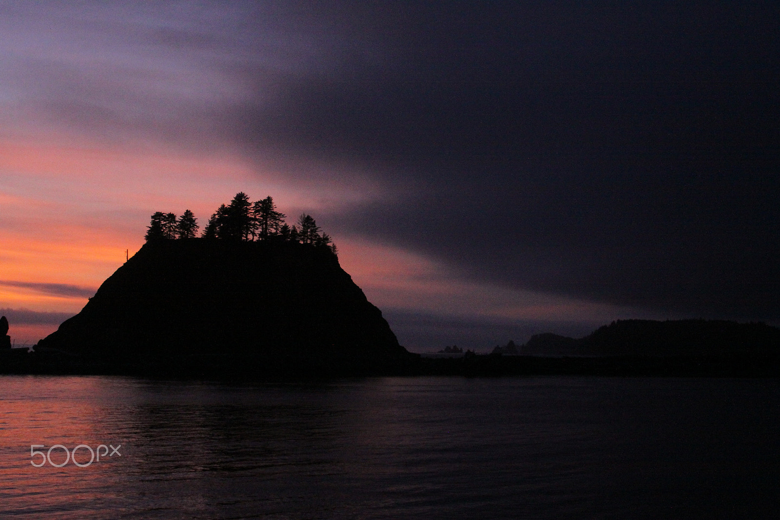 Canon EF 28-135mm F3.5-5.6 IS USM sample photo. La push photography