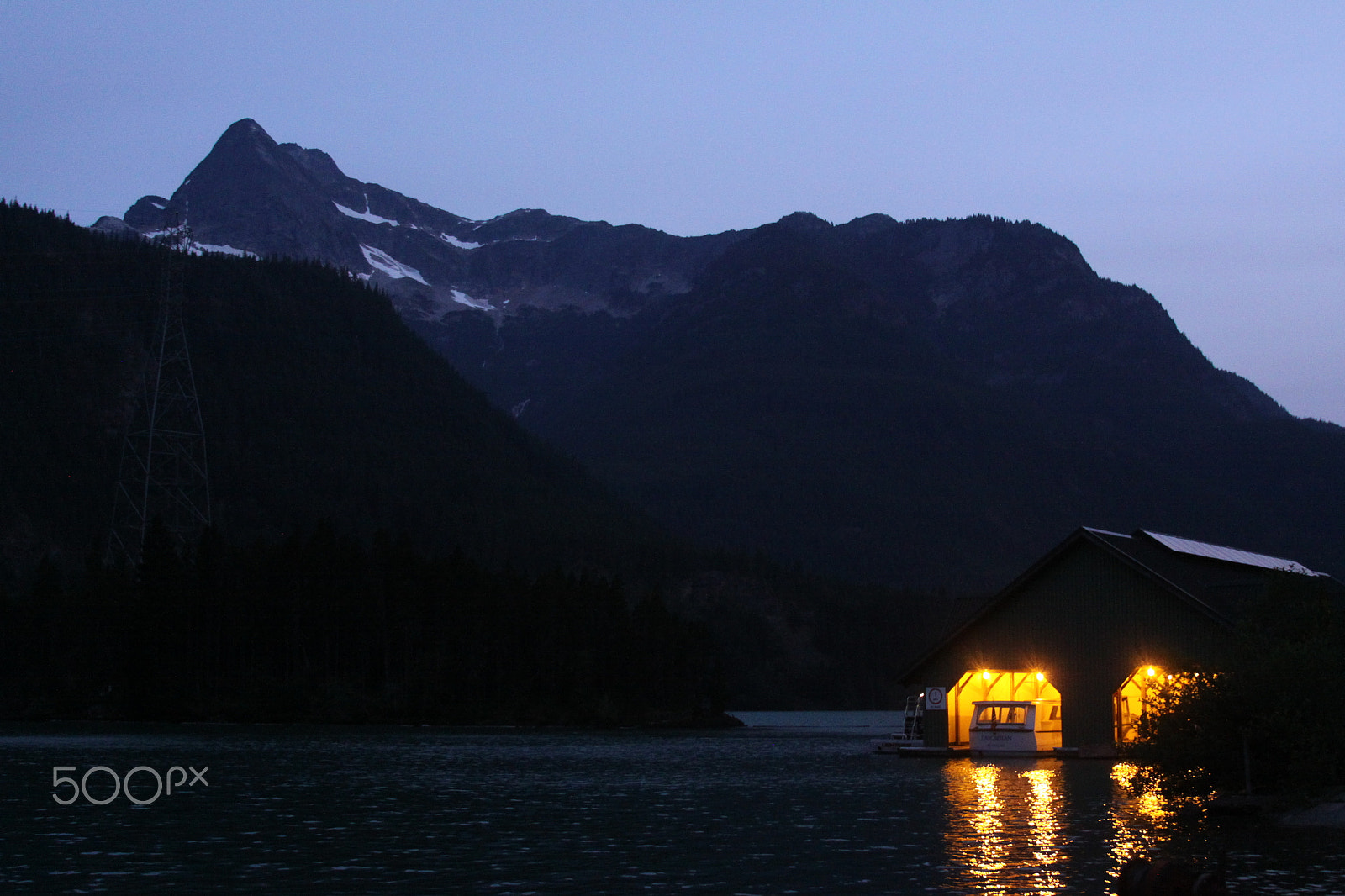 Canon EF 28-135mm F3.5-5.6 IS USM sample photo. Twilight photography