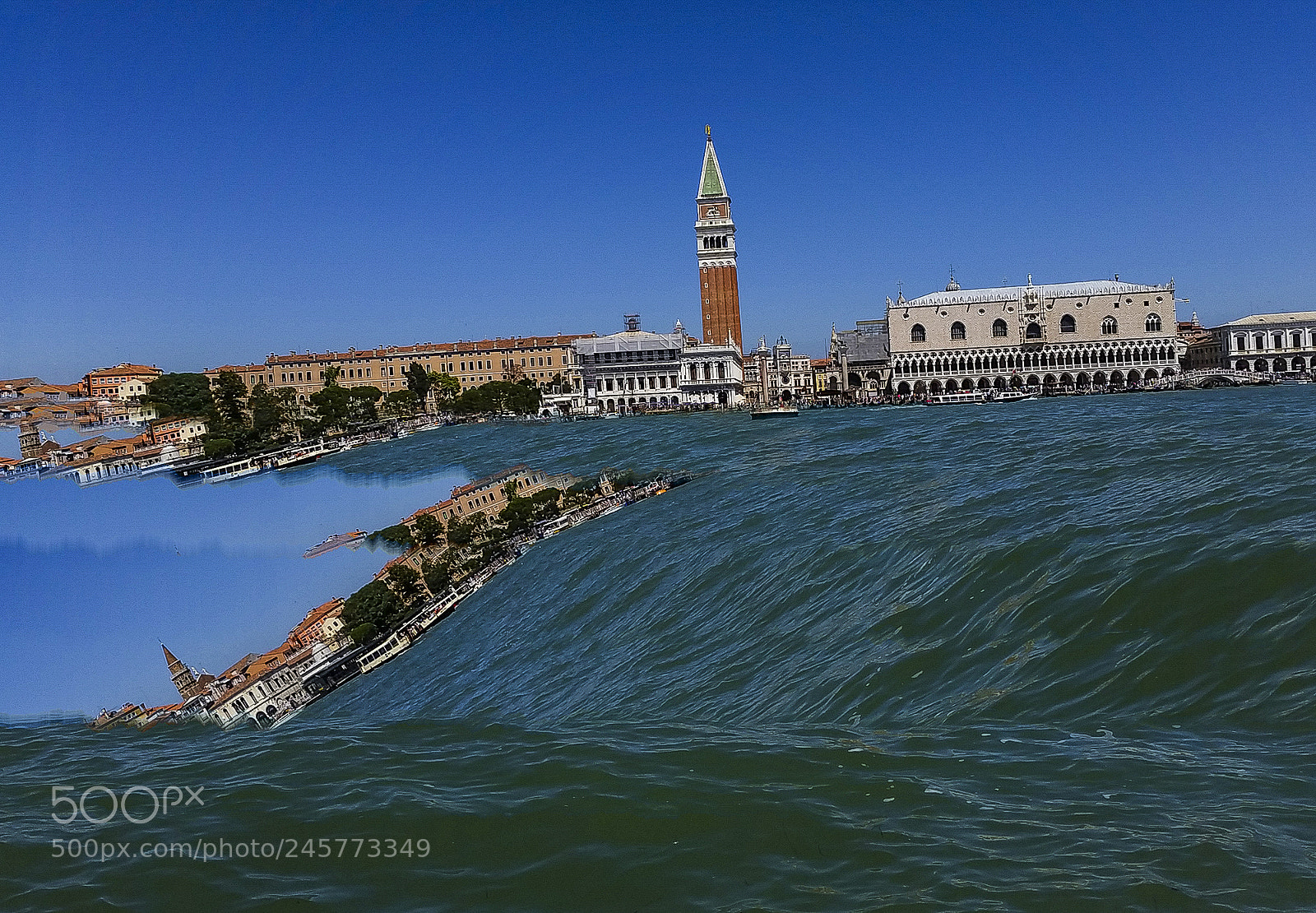 Samsung Galaxy S5 sample photo. Sinking venice photography