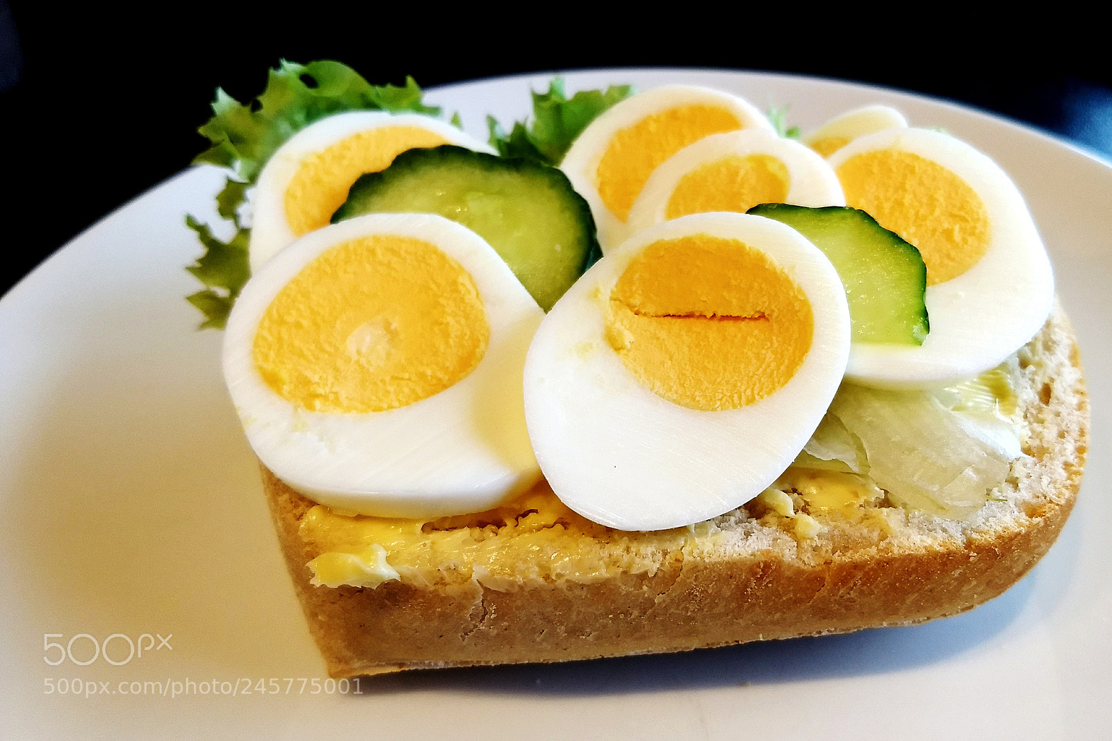 Motorola Moto G (5) Plus sample photo. Bun topped with hard-boiled photography