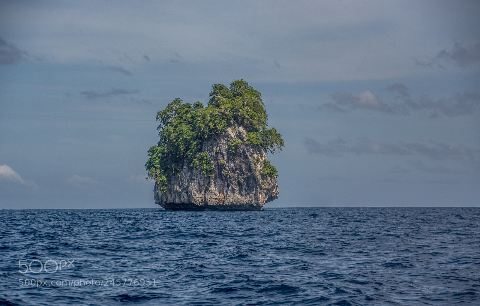 Nikon D5200 sample photo. Lonely island photography