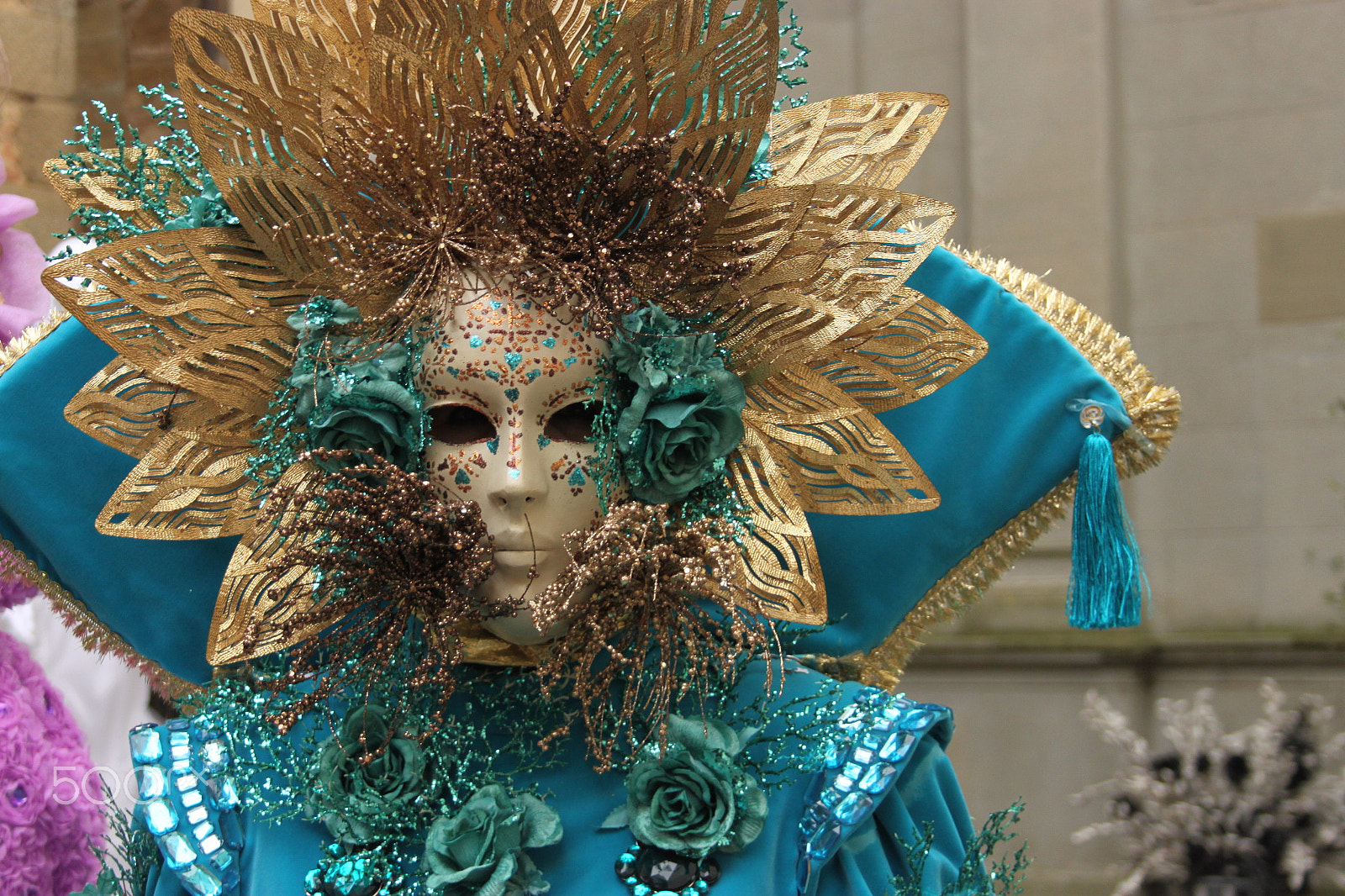 Canon EF-S 18-55mm F3.5-5.6 II sample photo. Maschera photography