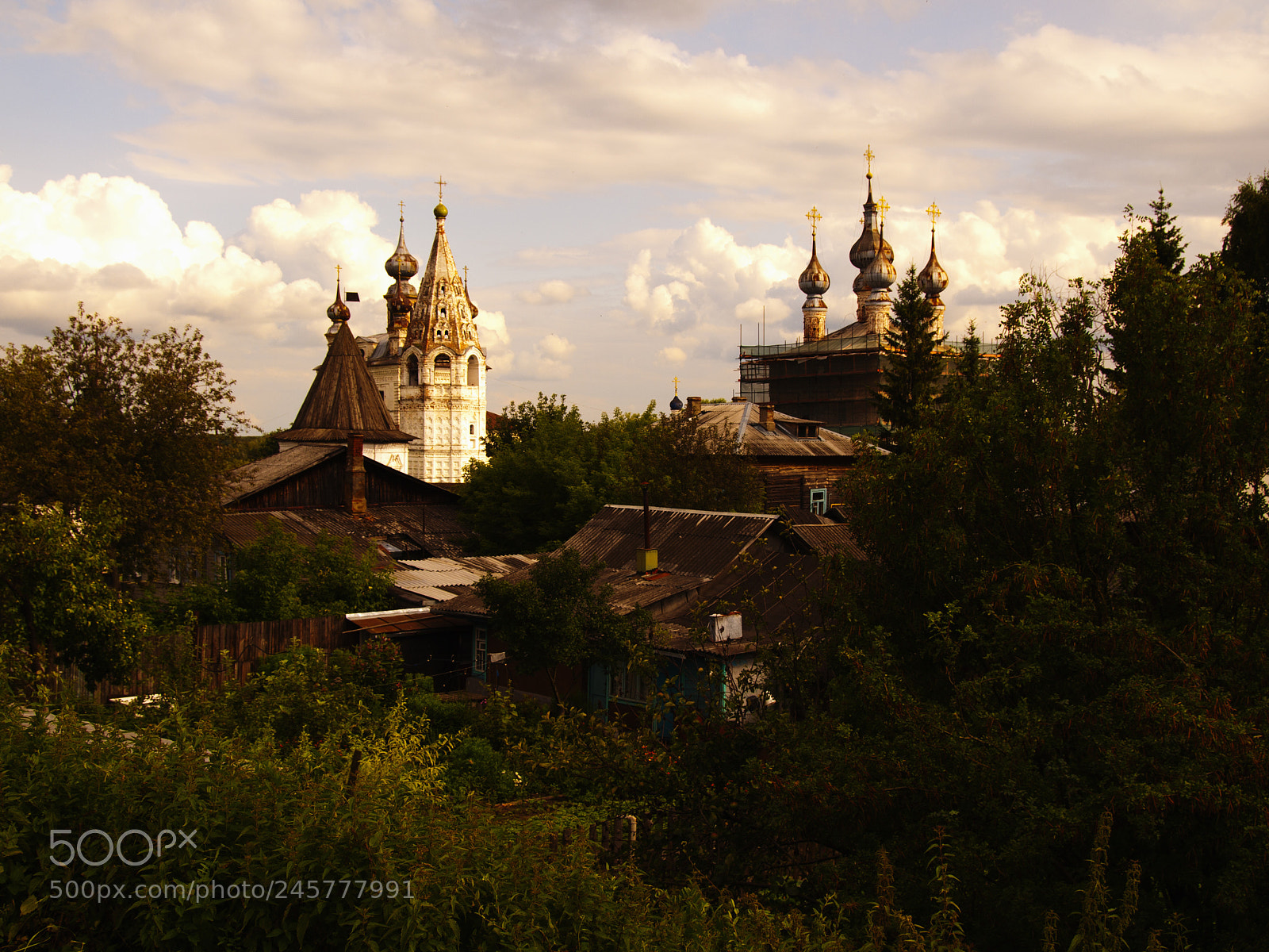Olympus E-520 (EVOLT E-520) sample photo. The charming yuriev-polskiy town photography