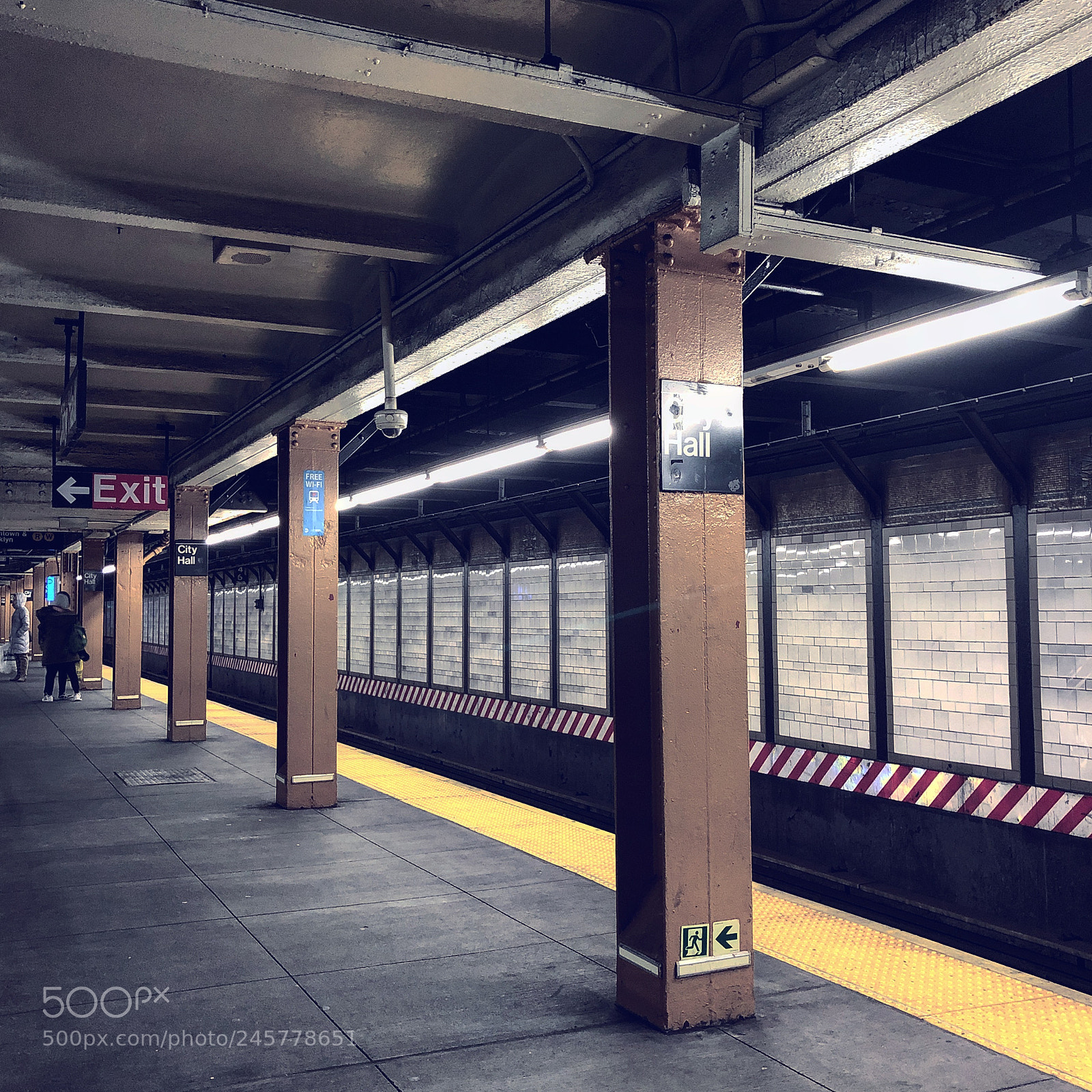 Apple iPhone X sample photo. Manhattan underground photography