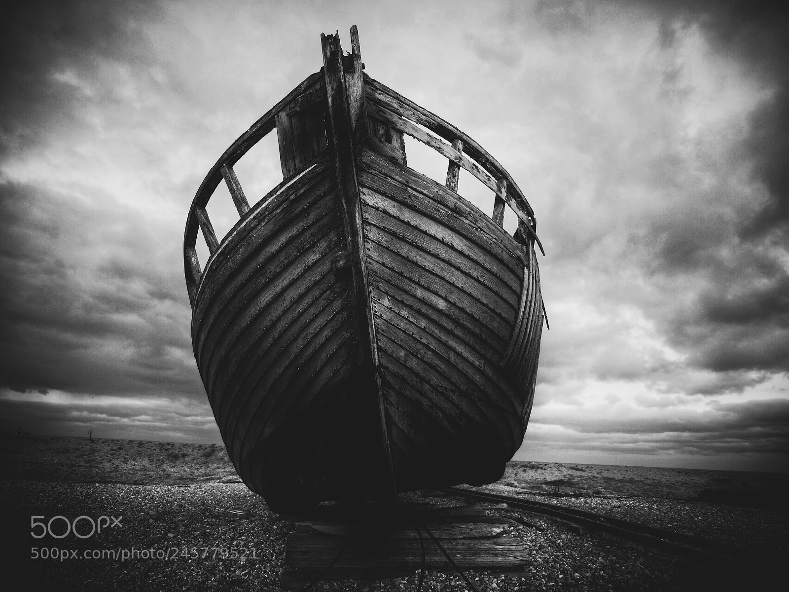 Panasonic Lumix DMC-GH4 sample photo. Abandoned wooden ship photography