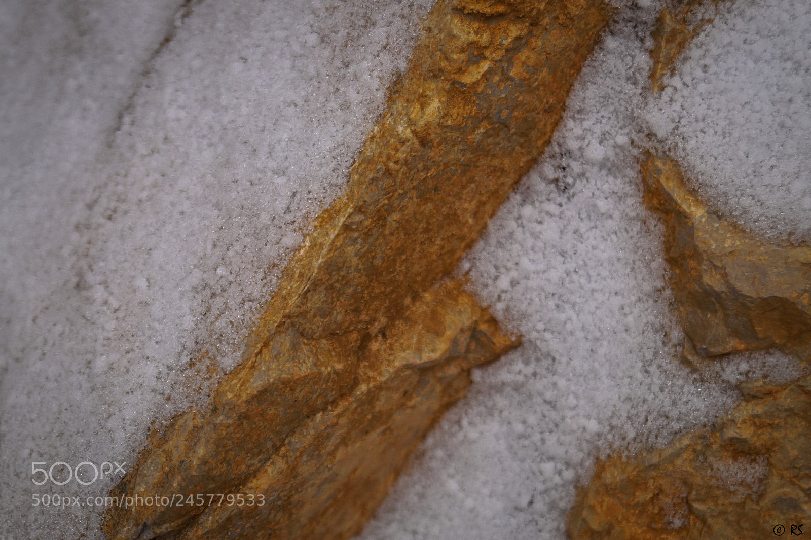 Sony SLT-A58 sample photo. Stone/snow photography