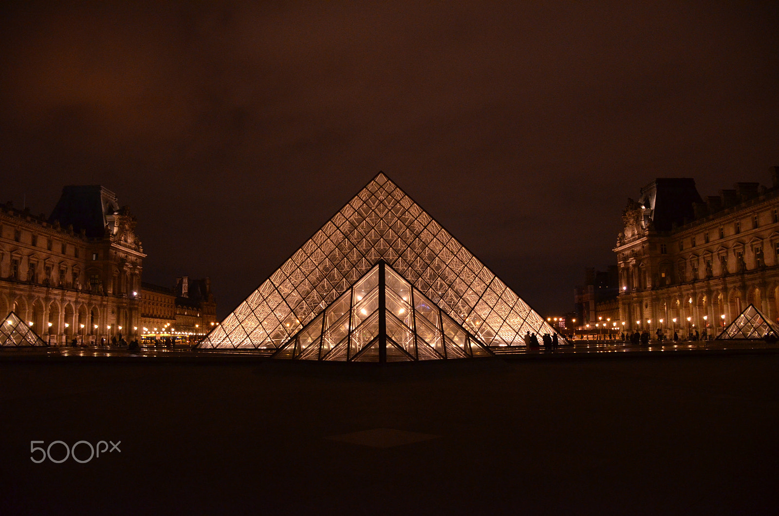 Nikon D5100 sample photo. Pyramidal symmetry photography