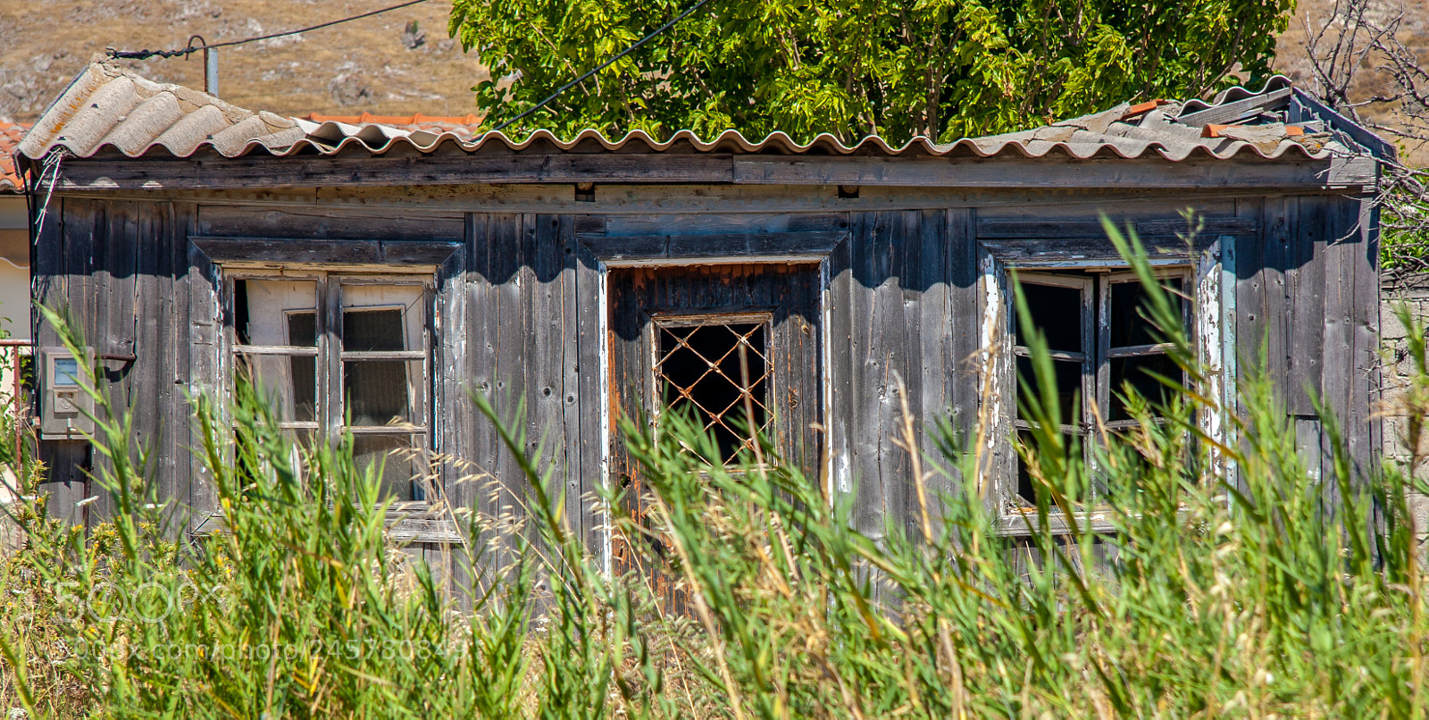 Canon EOS 40D sample photo. Abandoned wooden building lemnos photography