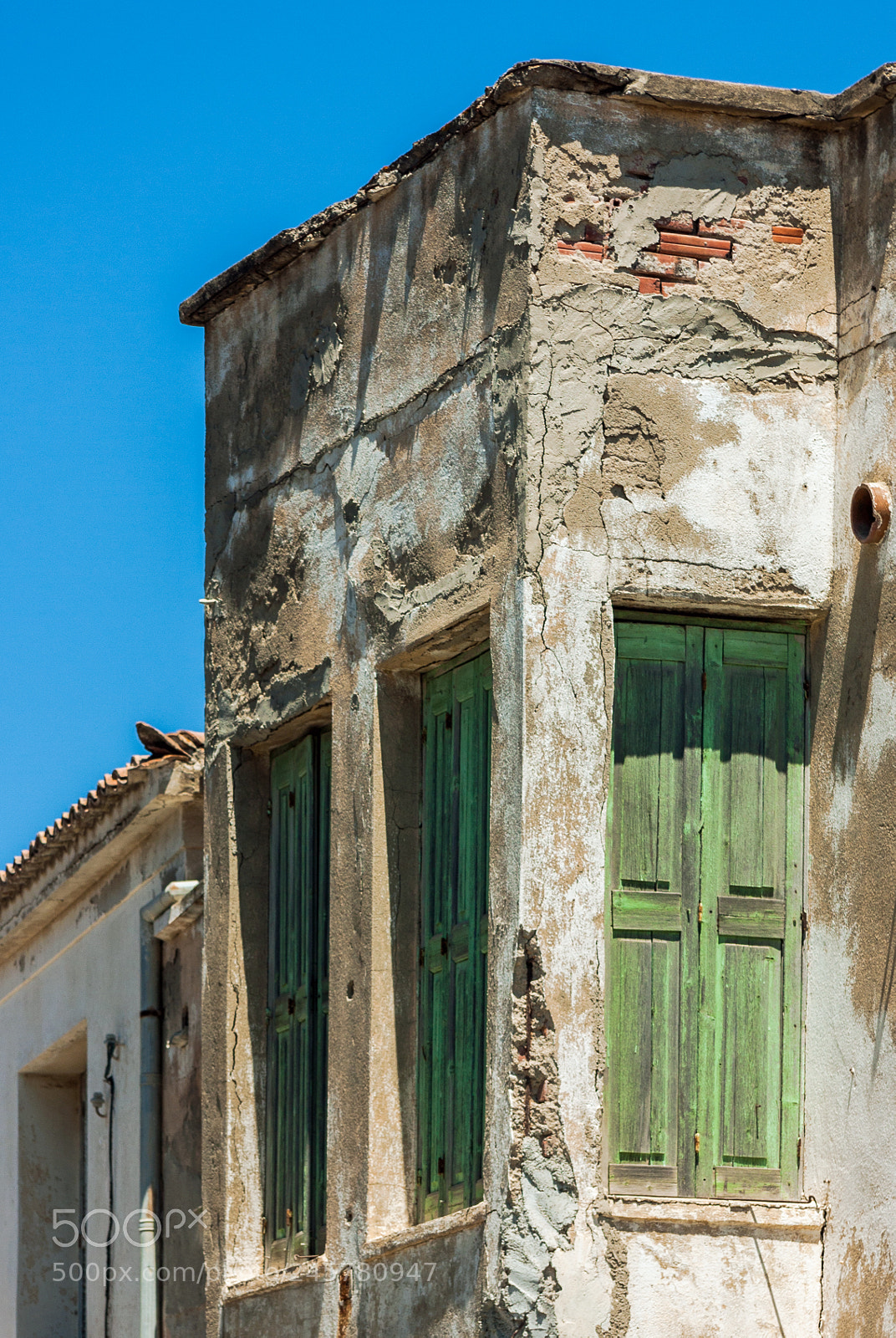Canon EOS 40D sample photo. Derelict building myrina town photography