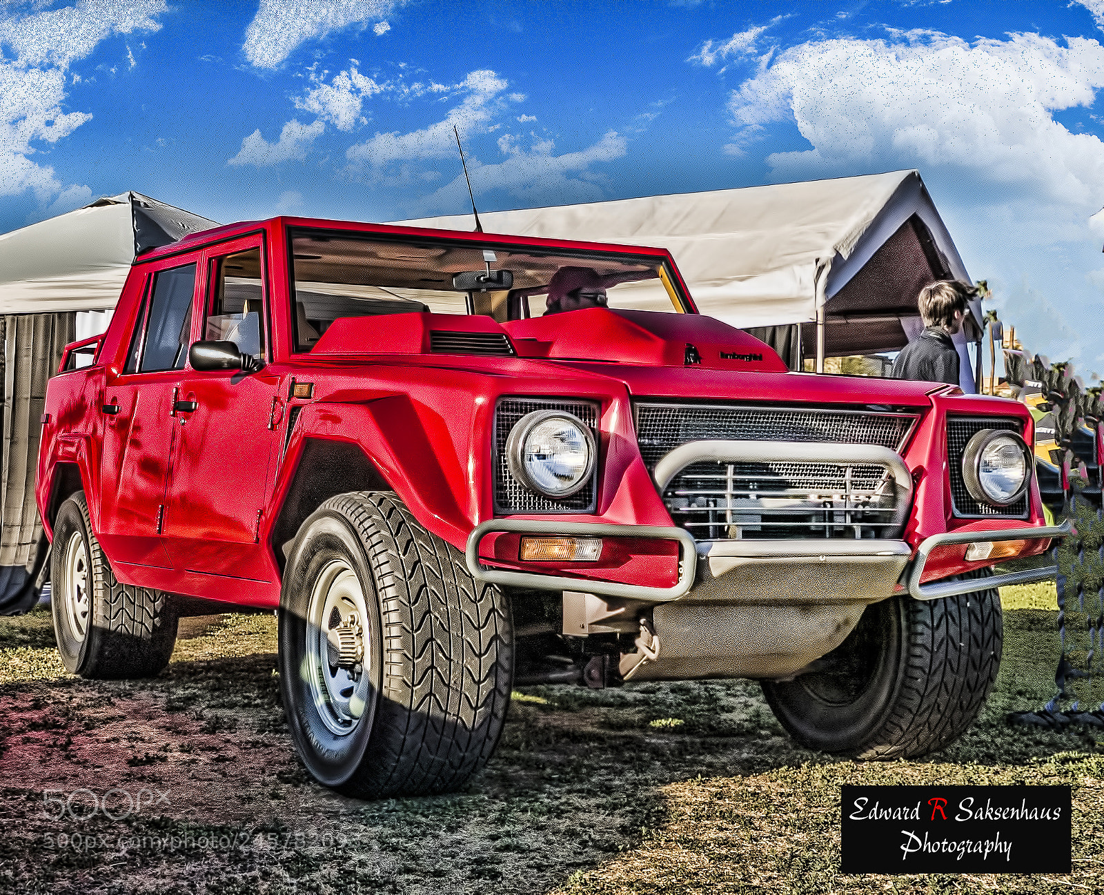 Panasonic Lumix DMC-FZ1000 sample photo. Lamborghini utility photography